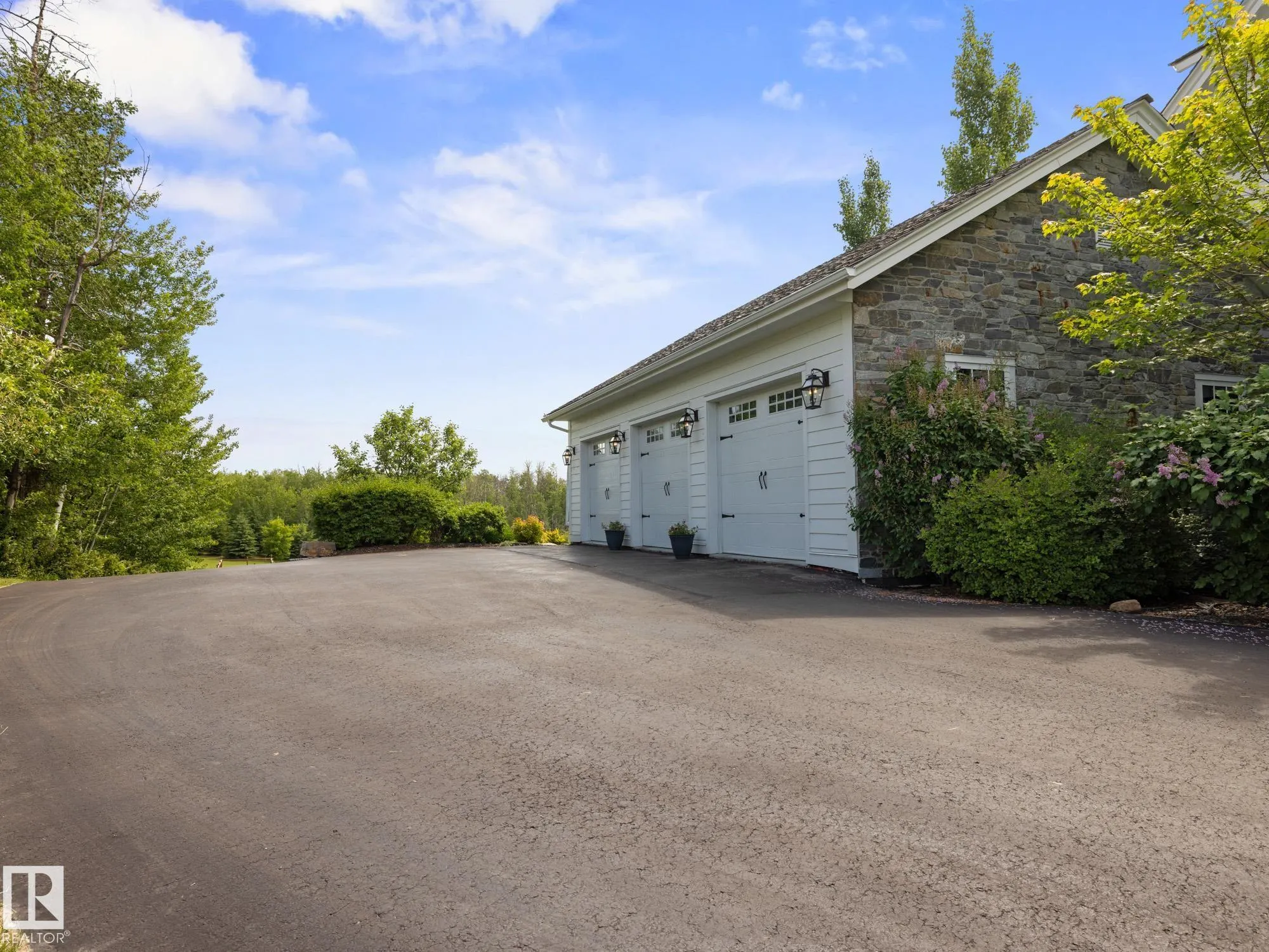 52105 RGE ROAD 225