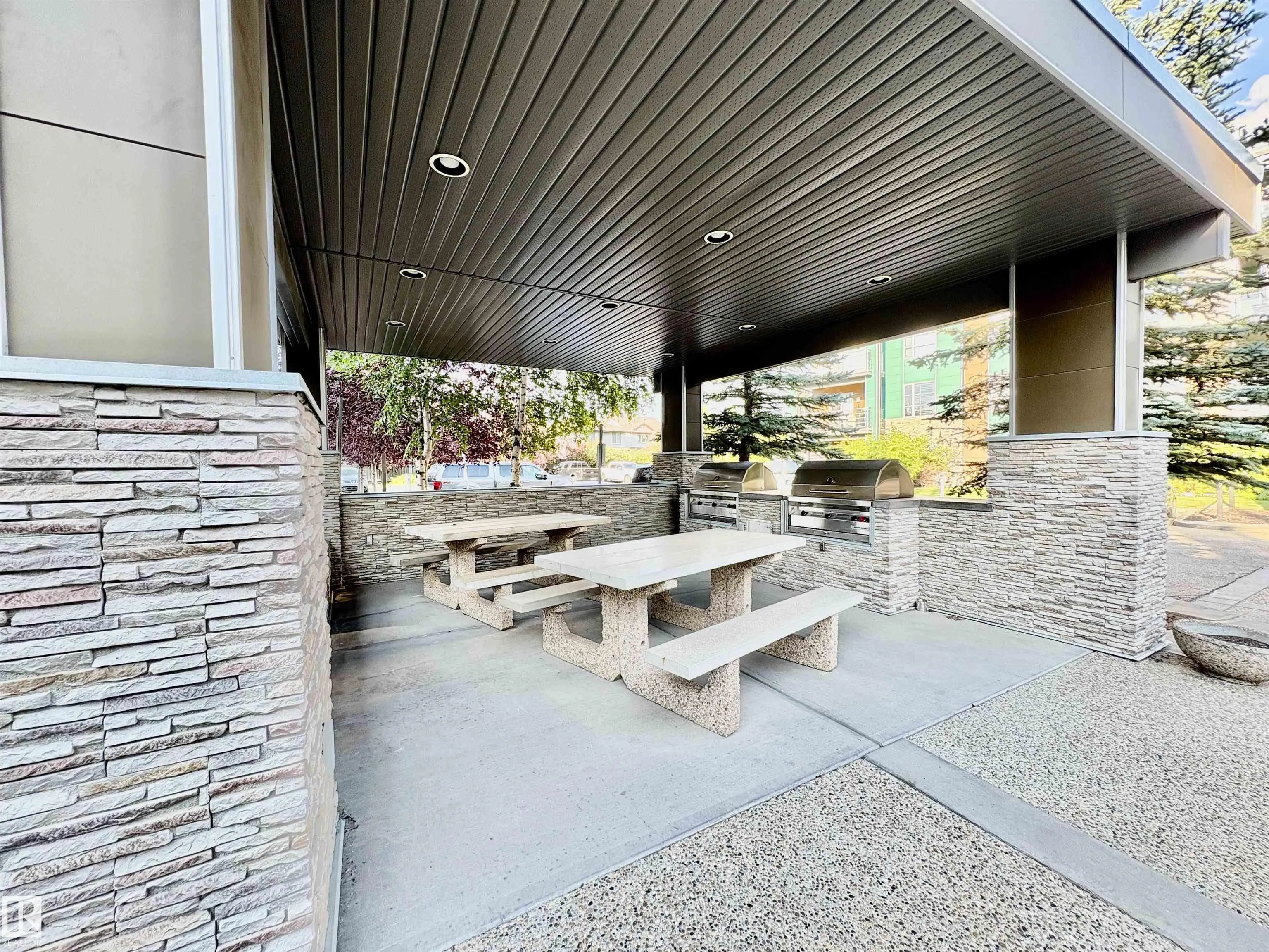 2590 ANDERSON Way