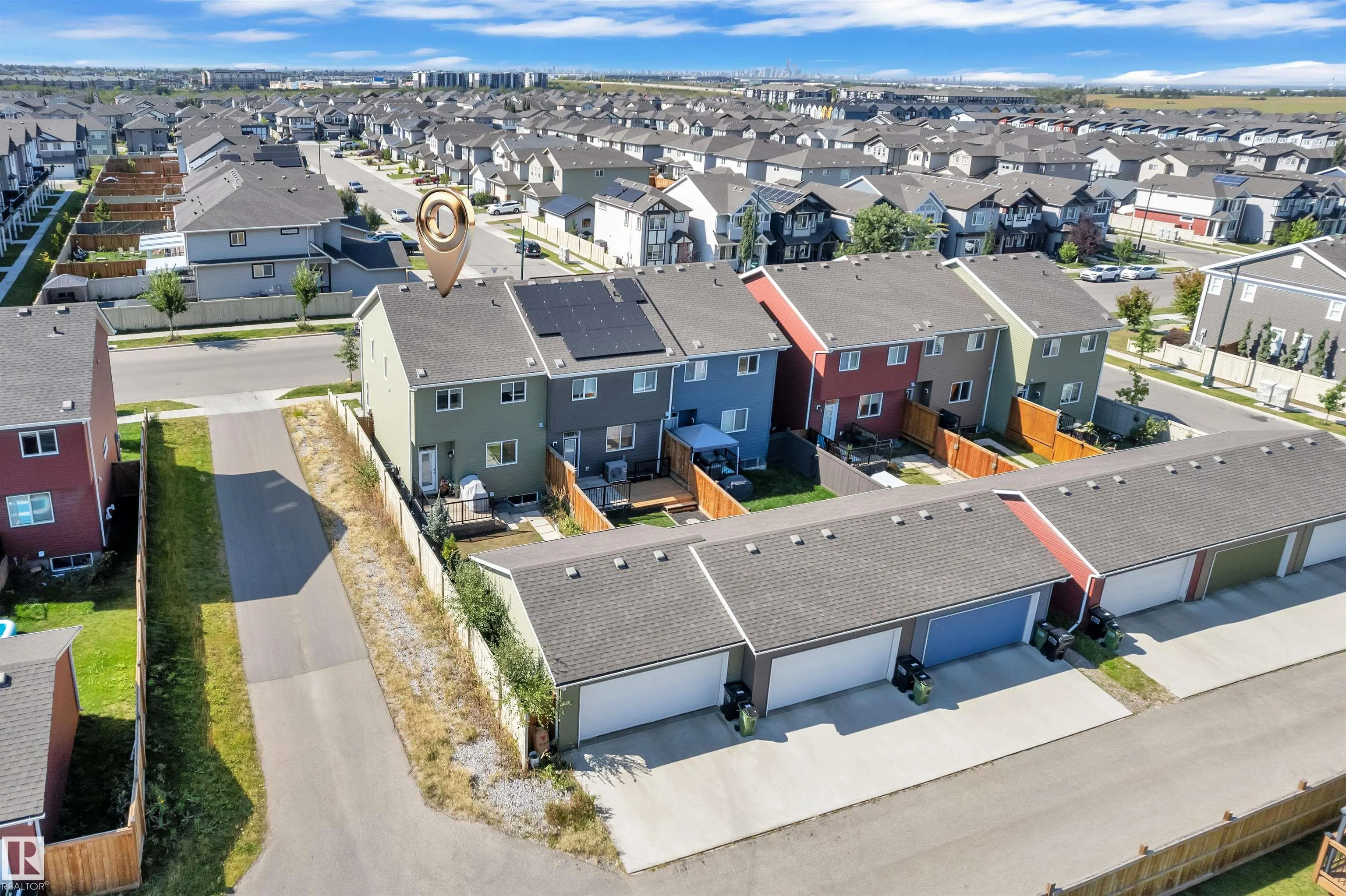 2637 MAPLE Way