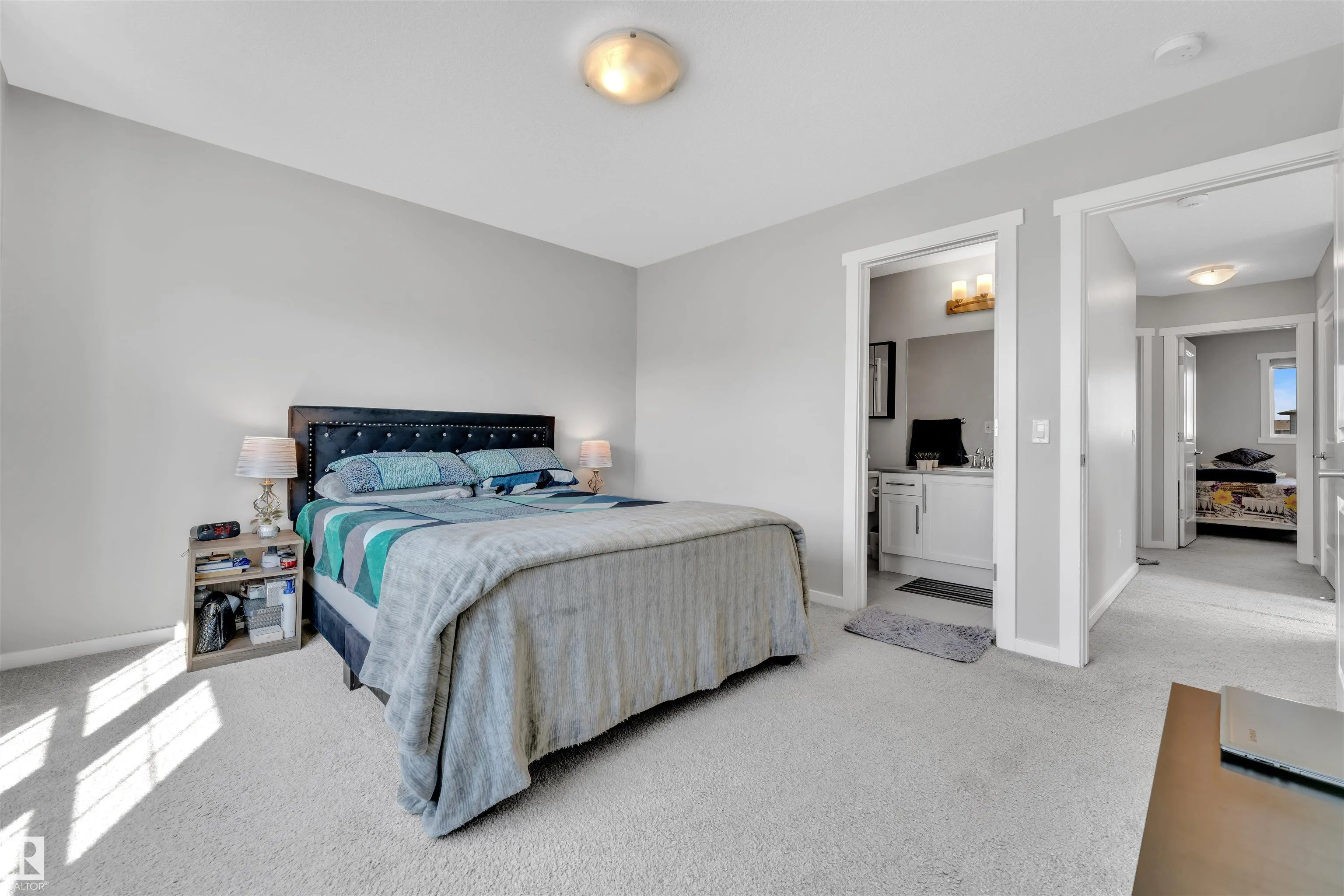 2637 MAPLE Way