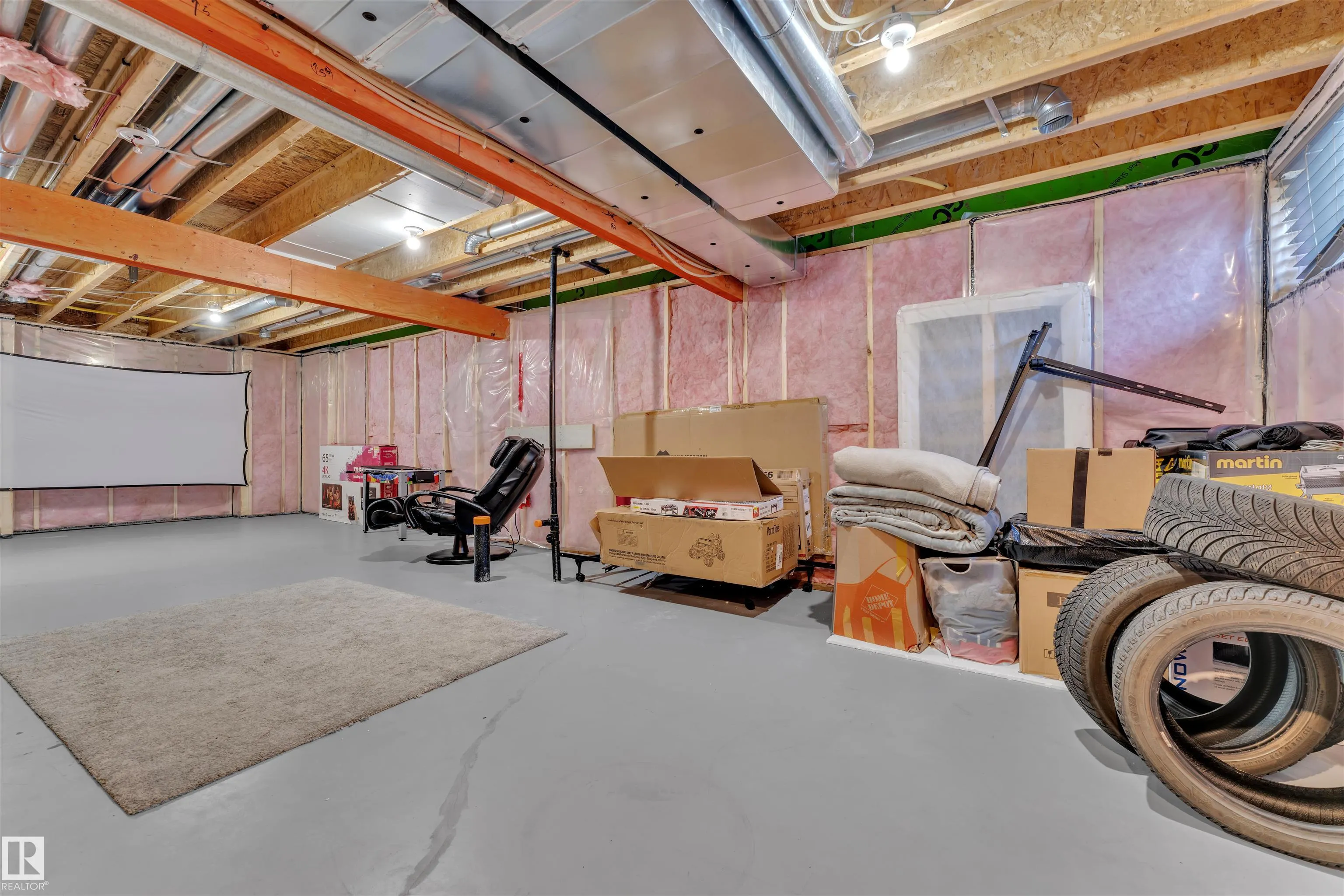 2637 MAPLE Way