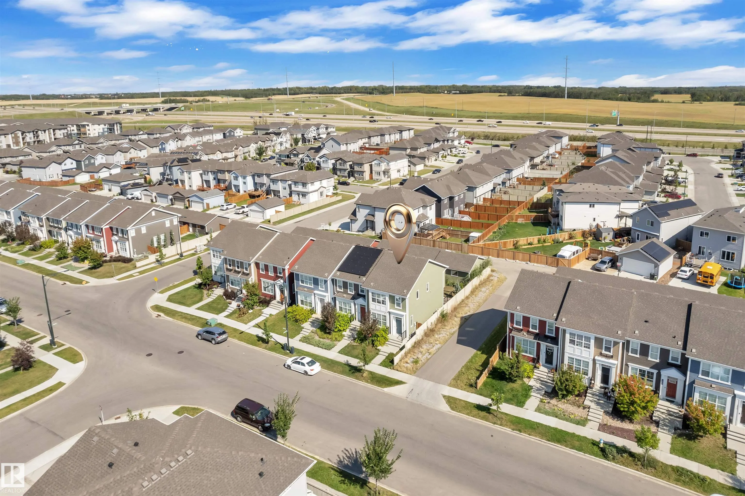 2637 MAPLE Way
