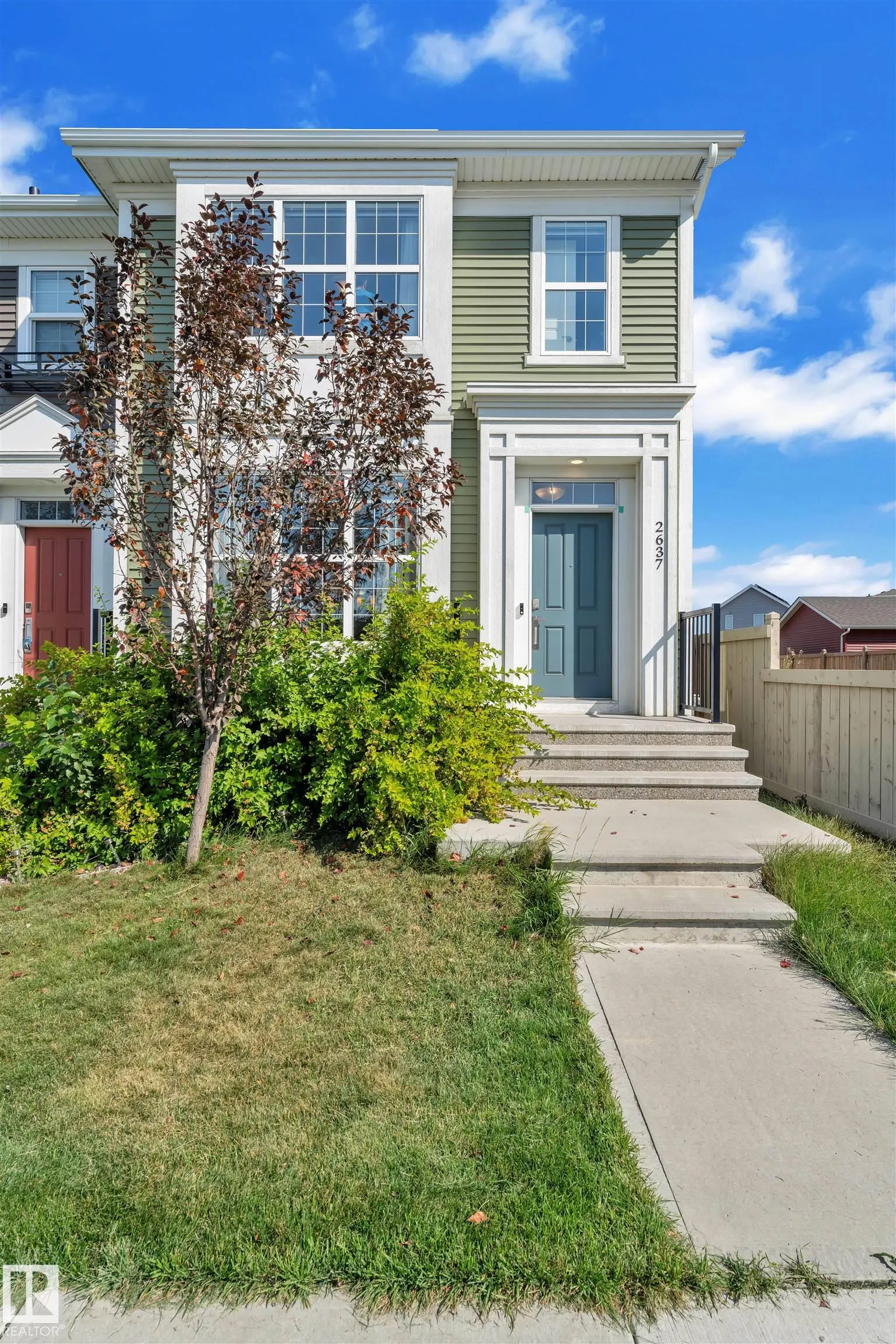 2637 MAPLE Way