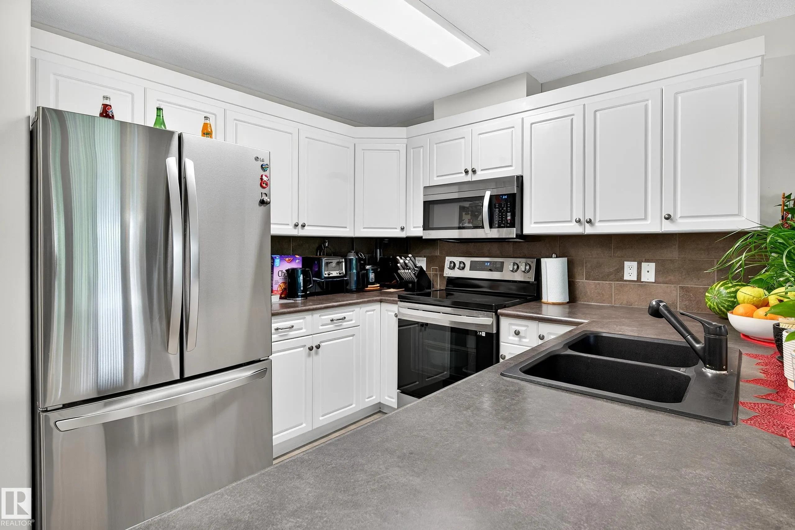 278 SUDER GREENS Drive
