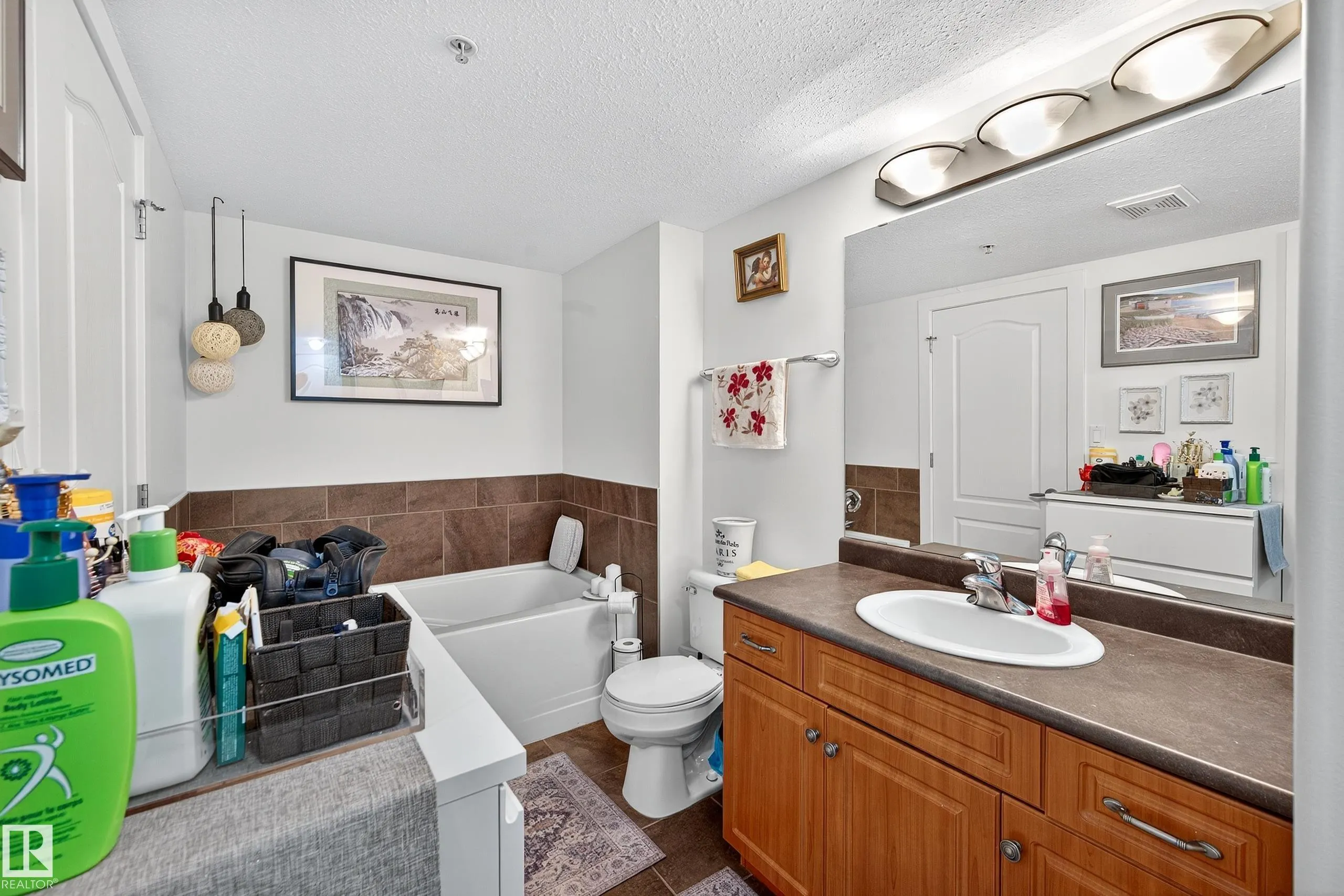 278 SUDER GREENS Drive