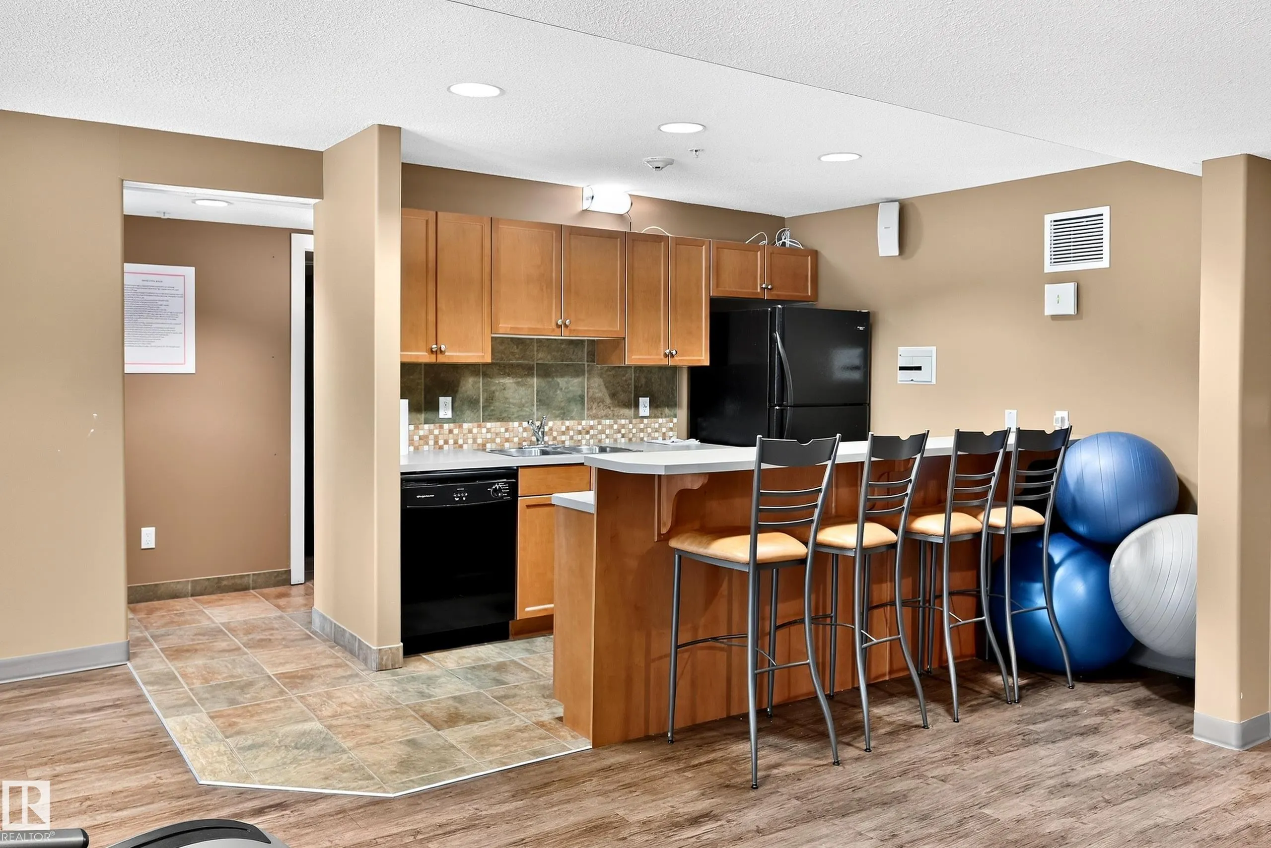 278 SUDER GREENS Drive