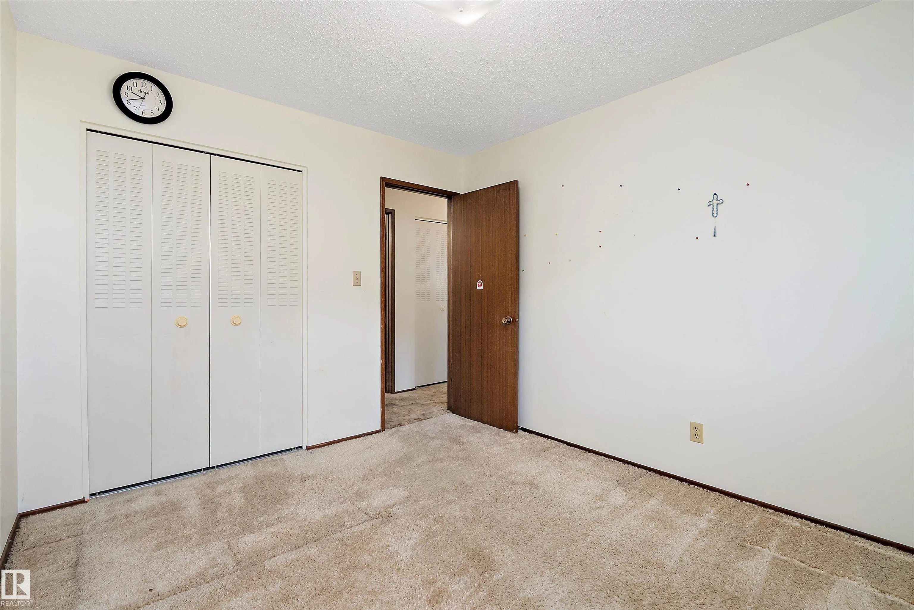 4 APACHE Crescent