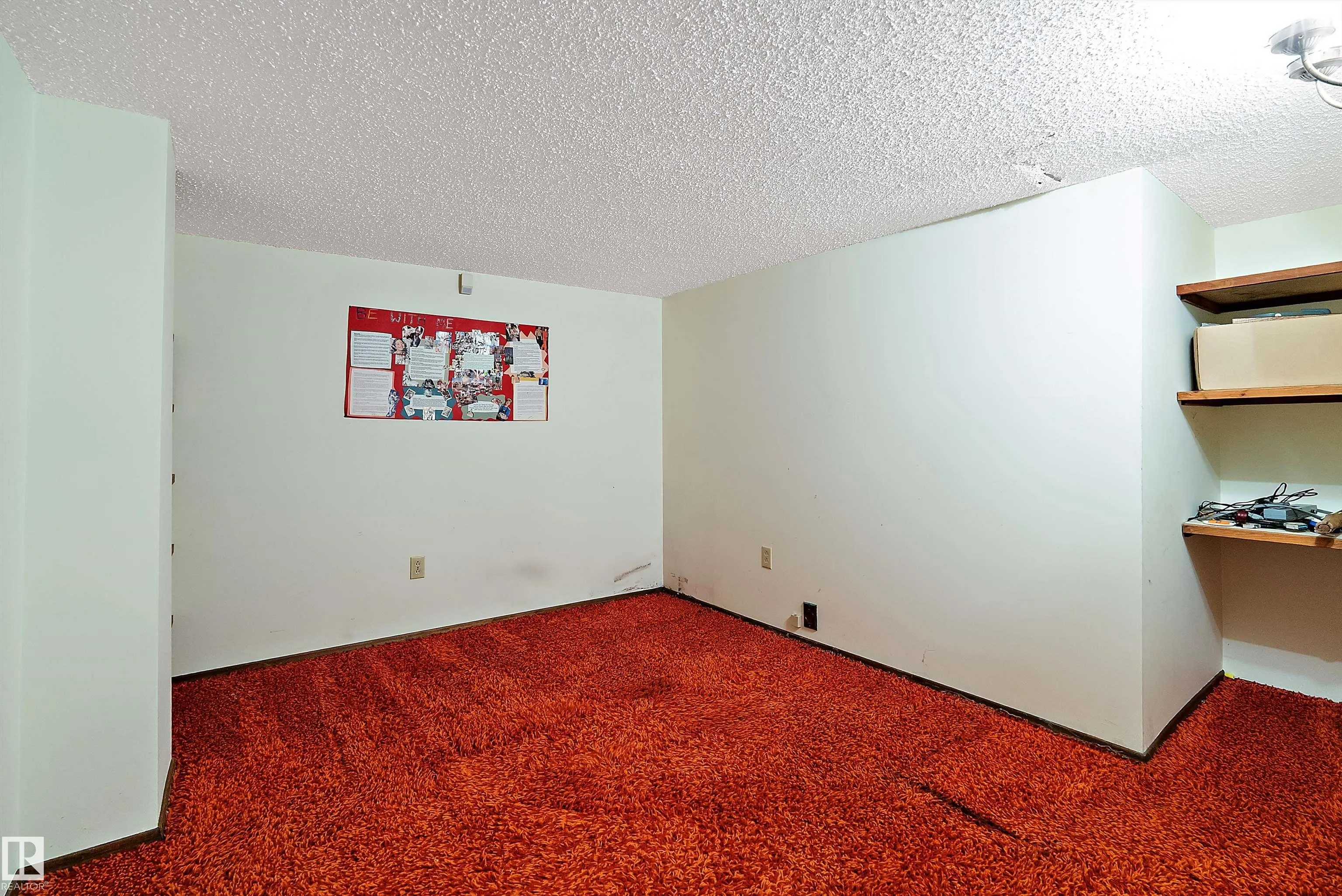 4 APACHE Crescent