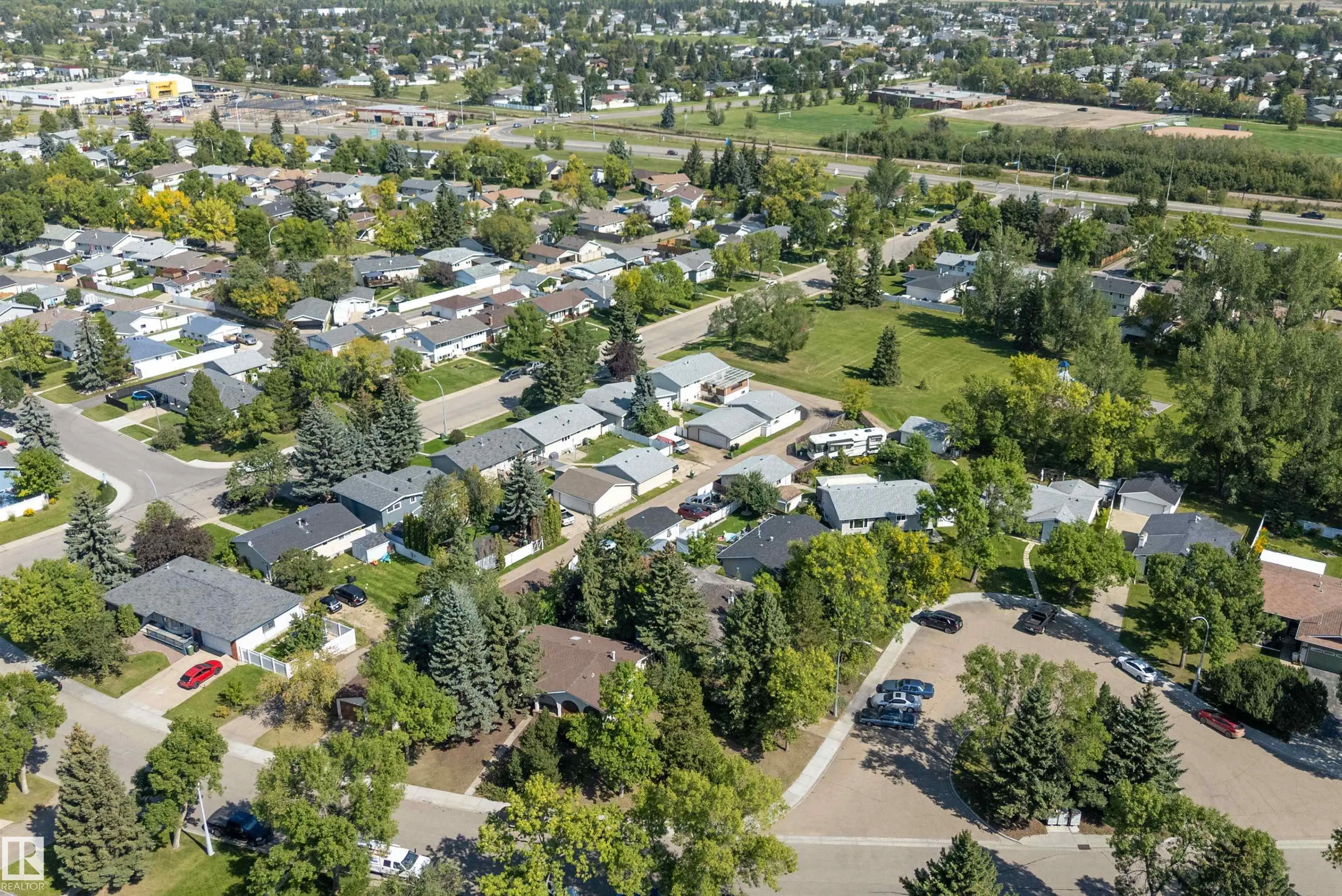 4 APACHE Crescent