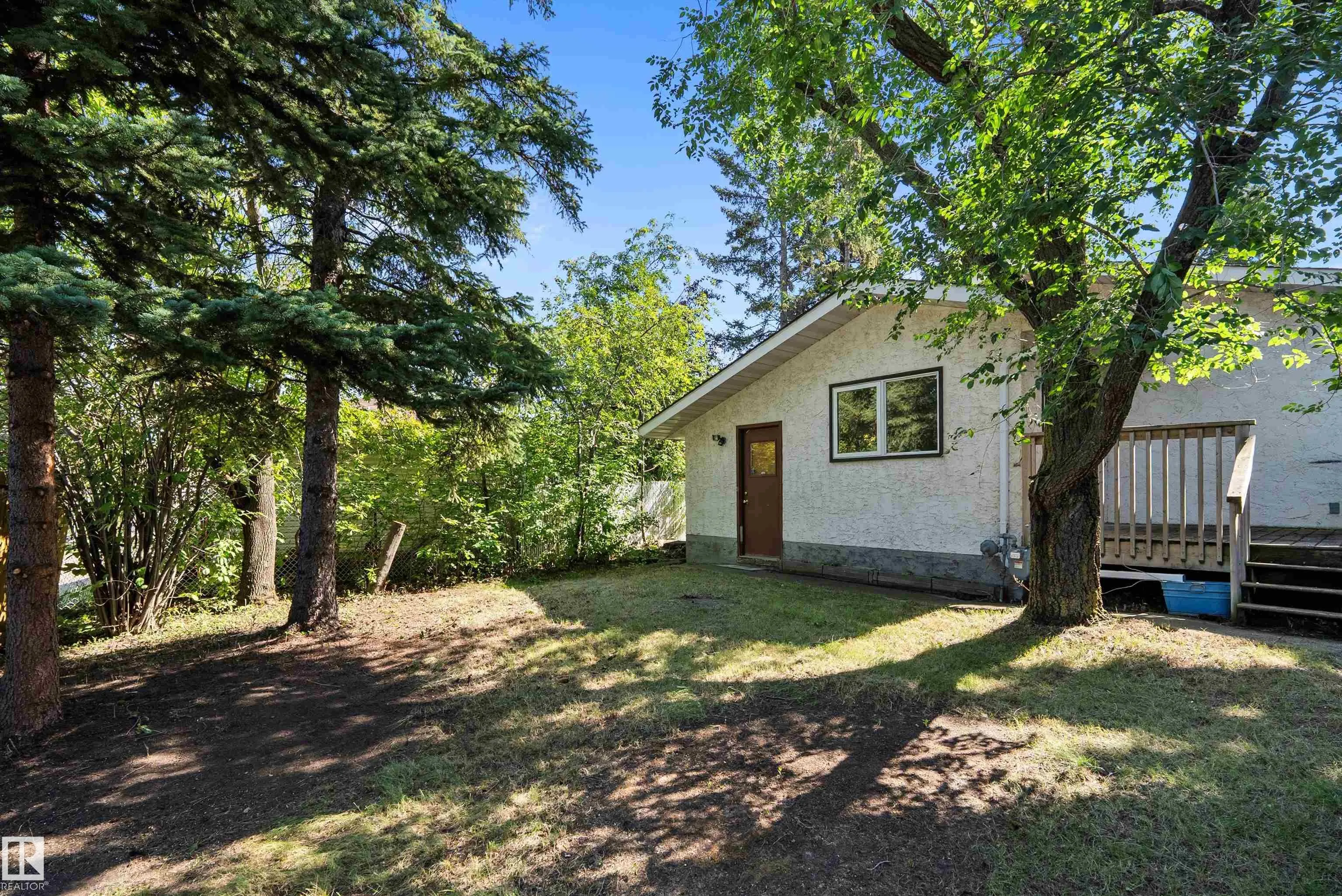 4 APACHE Crescent