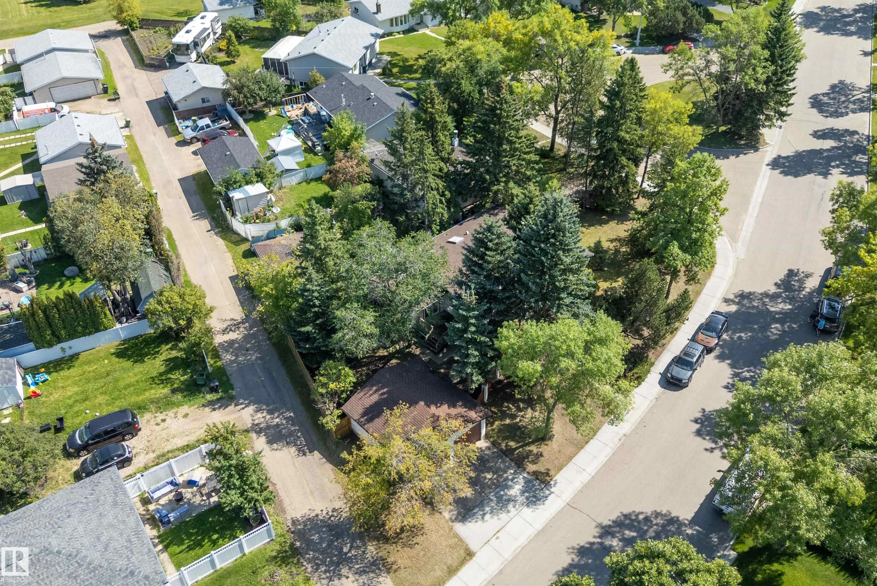 4 APACHE Crescent