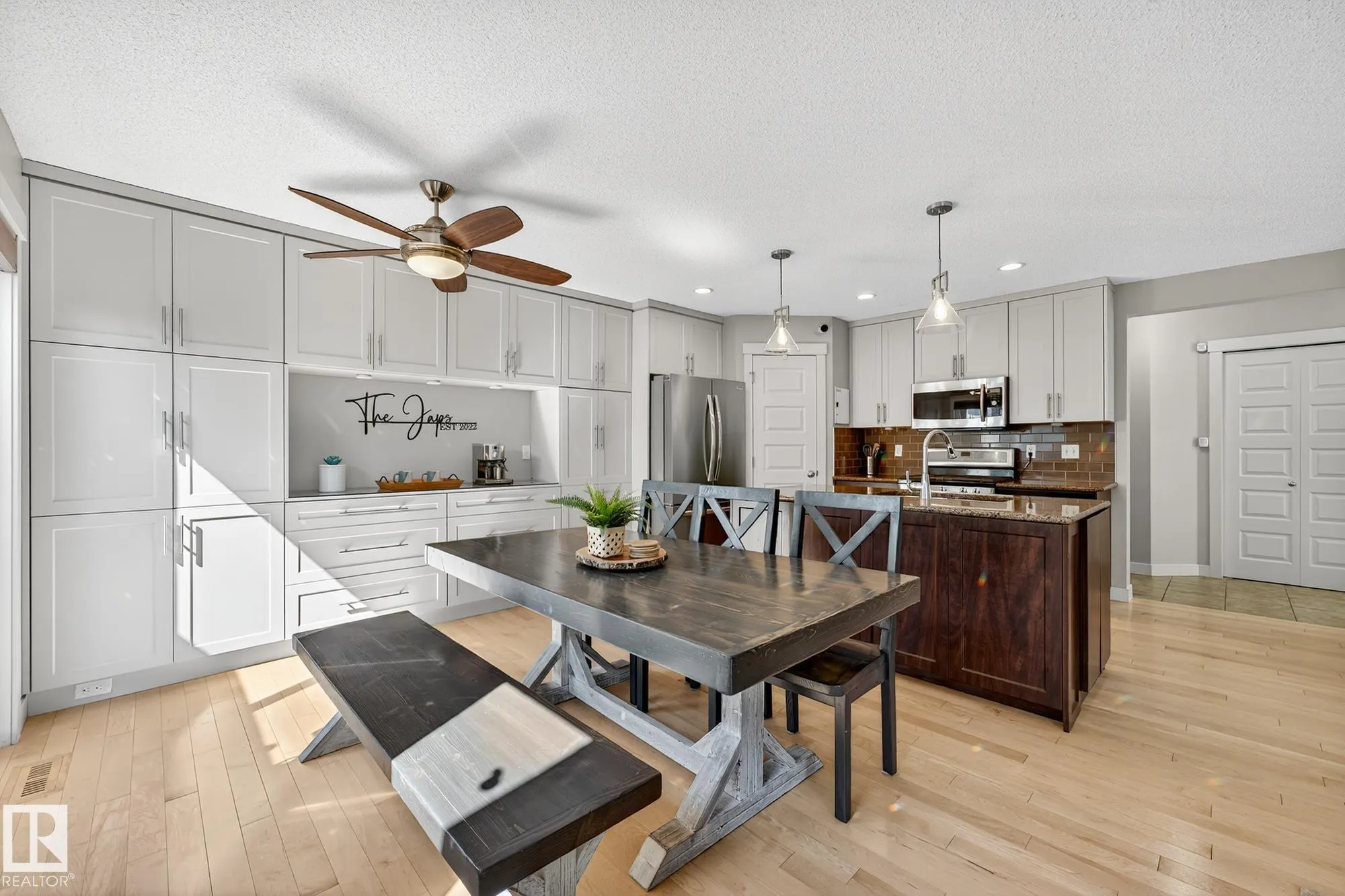 45 SUNTERRA Way