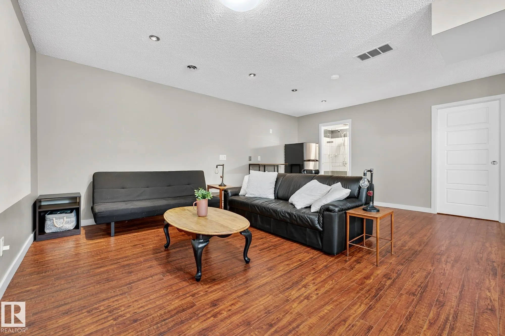 45 SUNTERRA Way