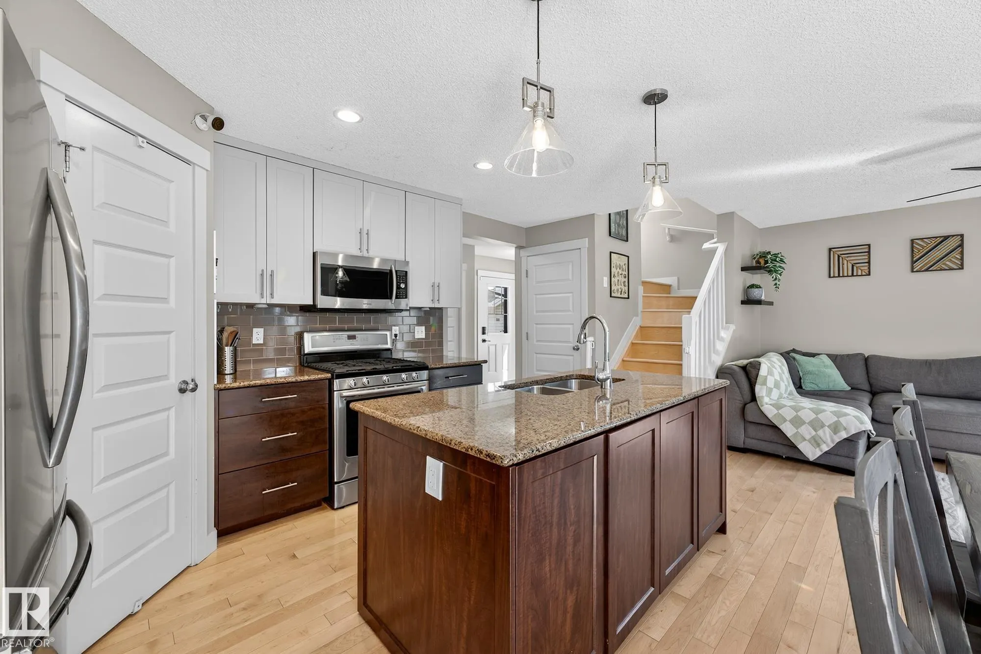 45 SUNTERRA Way