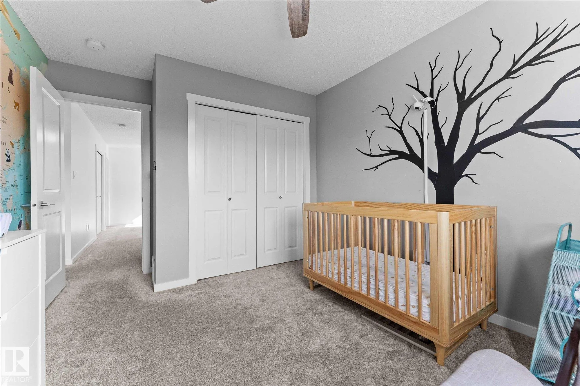 17 MEADOWLAND Crescent