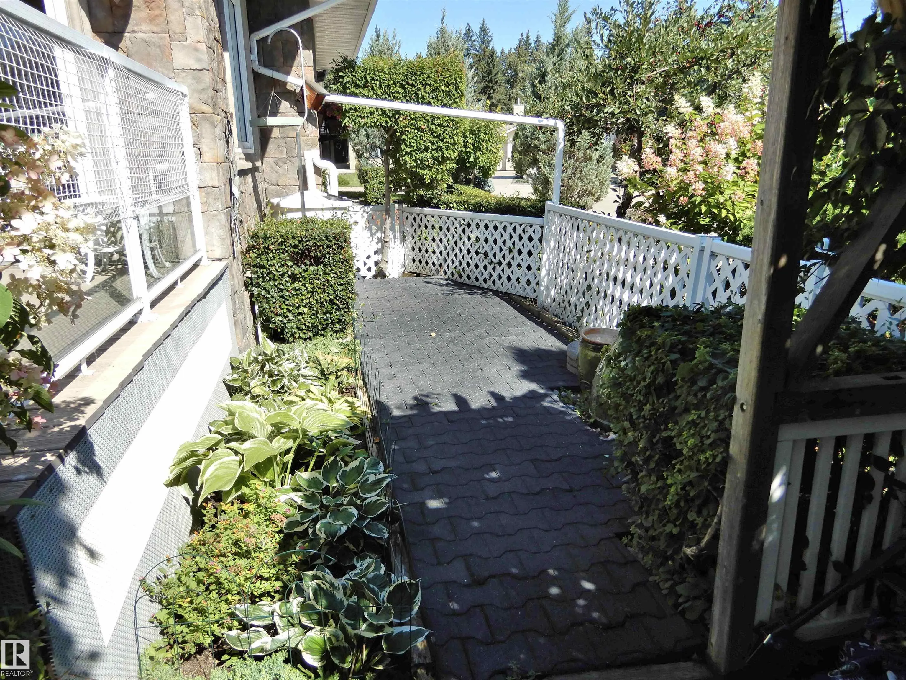 131 WALSH Crescent