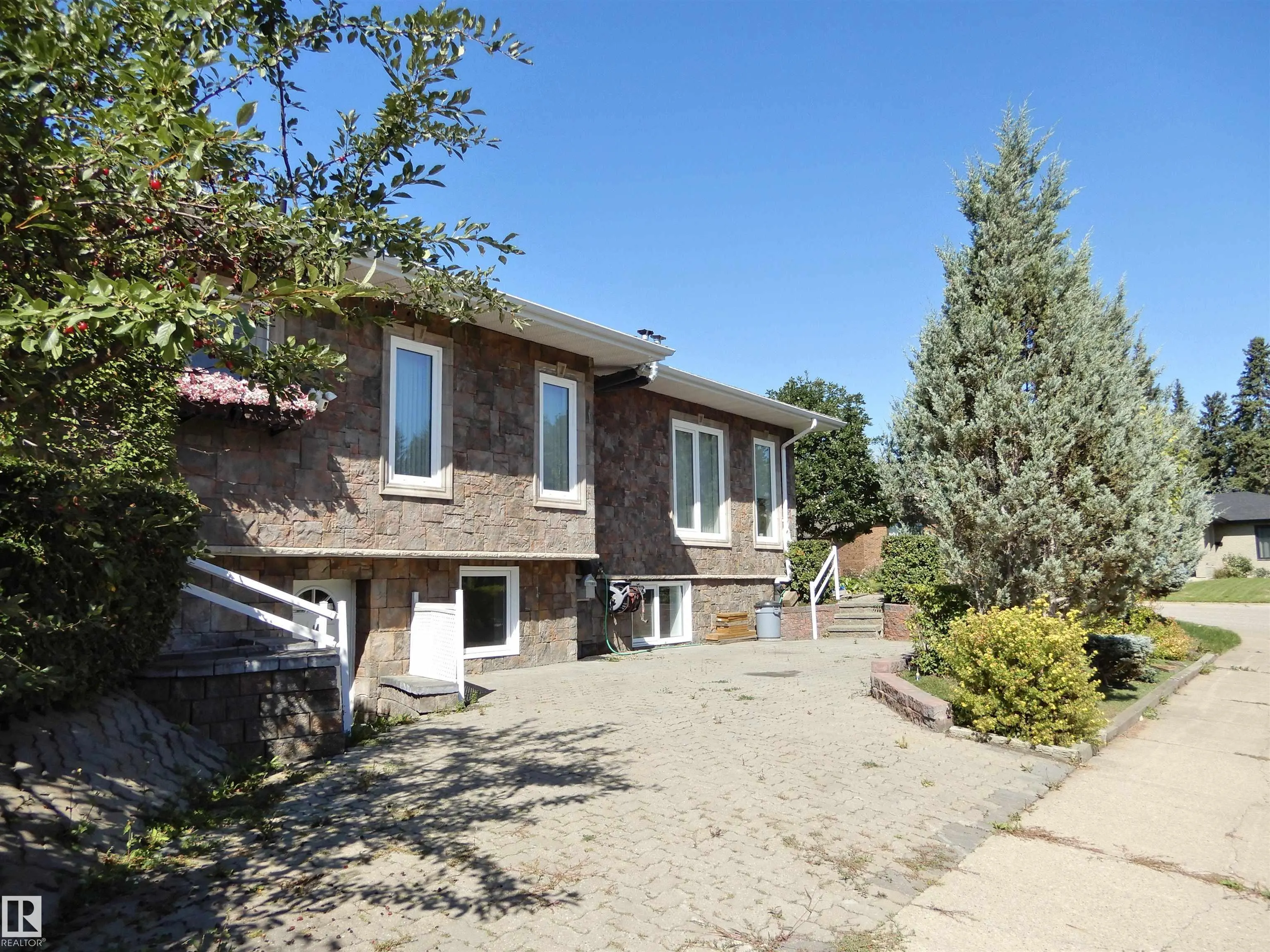 131 WALSH Crescent