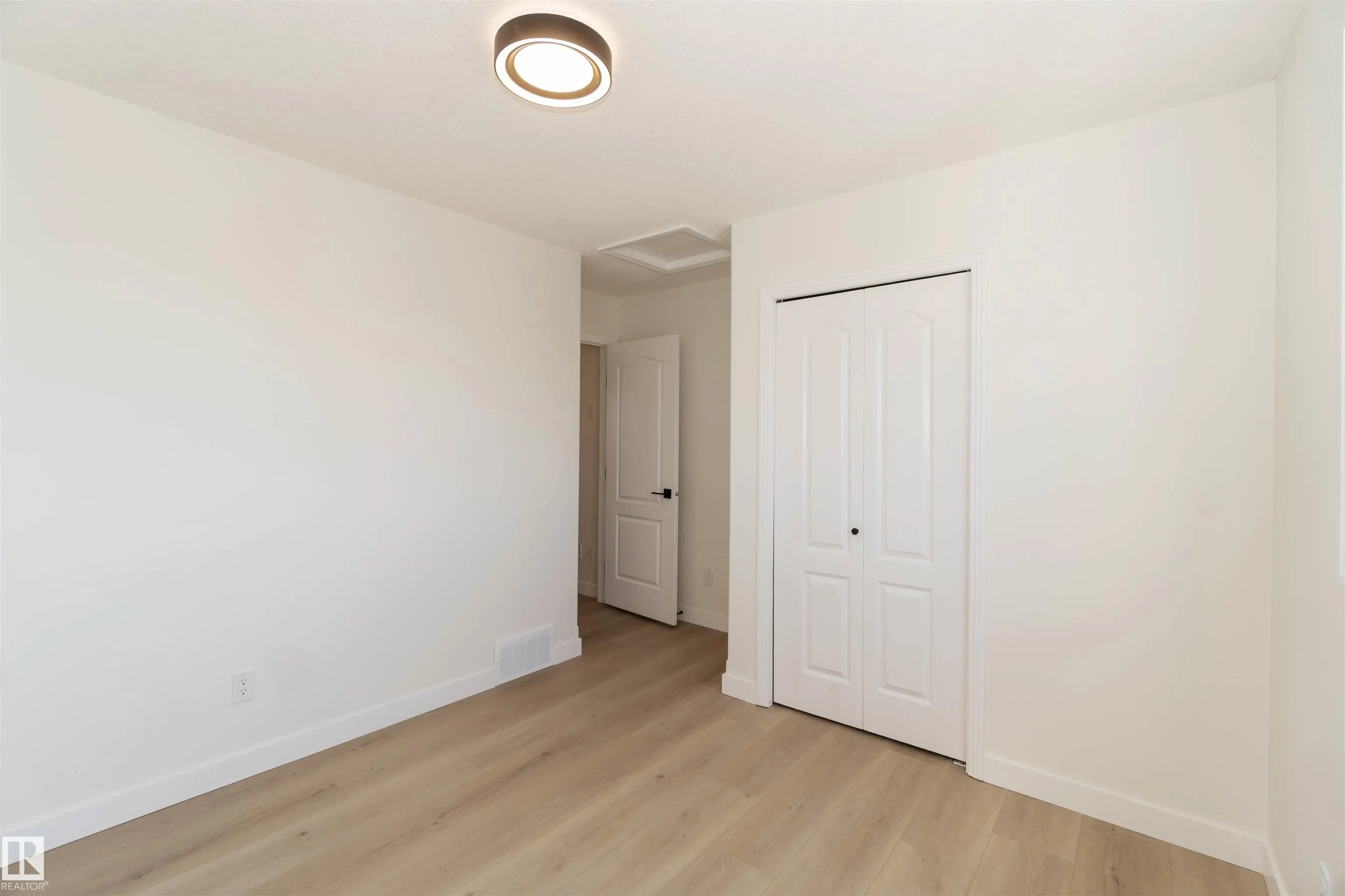 10711 180 Avenue