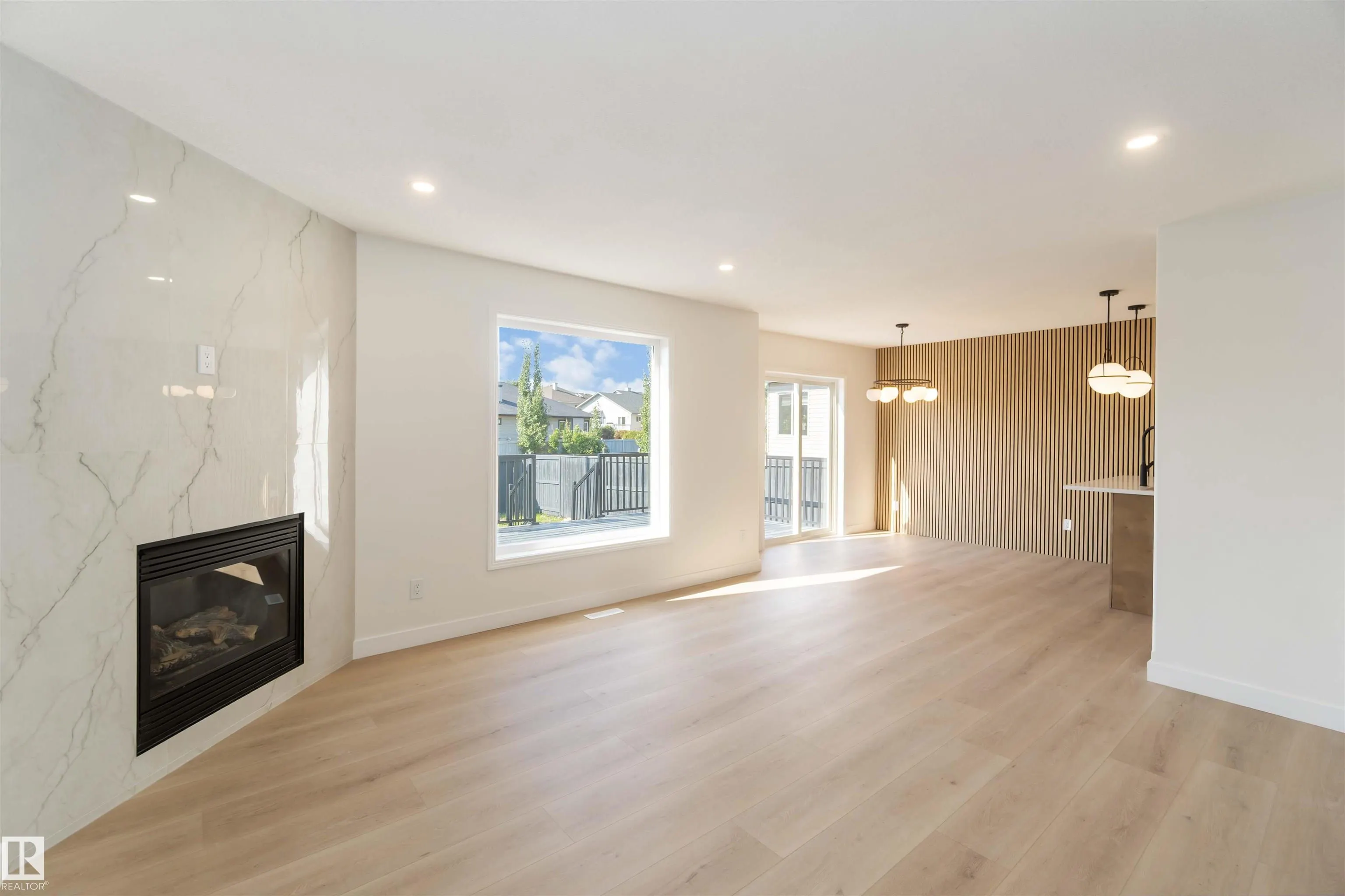 10711 180 Avenue