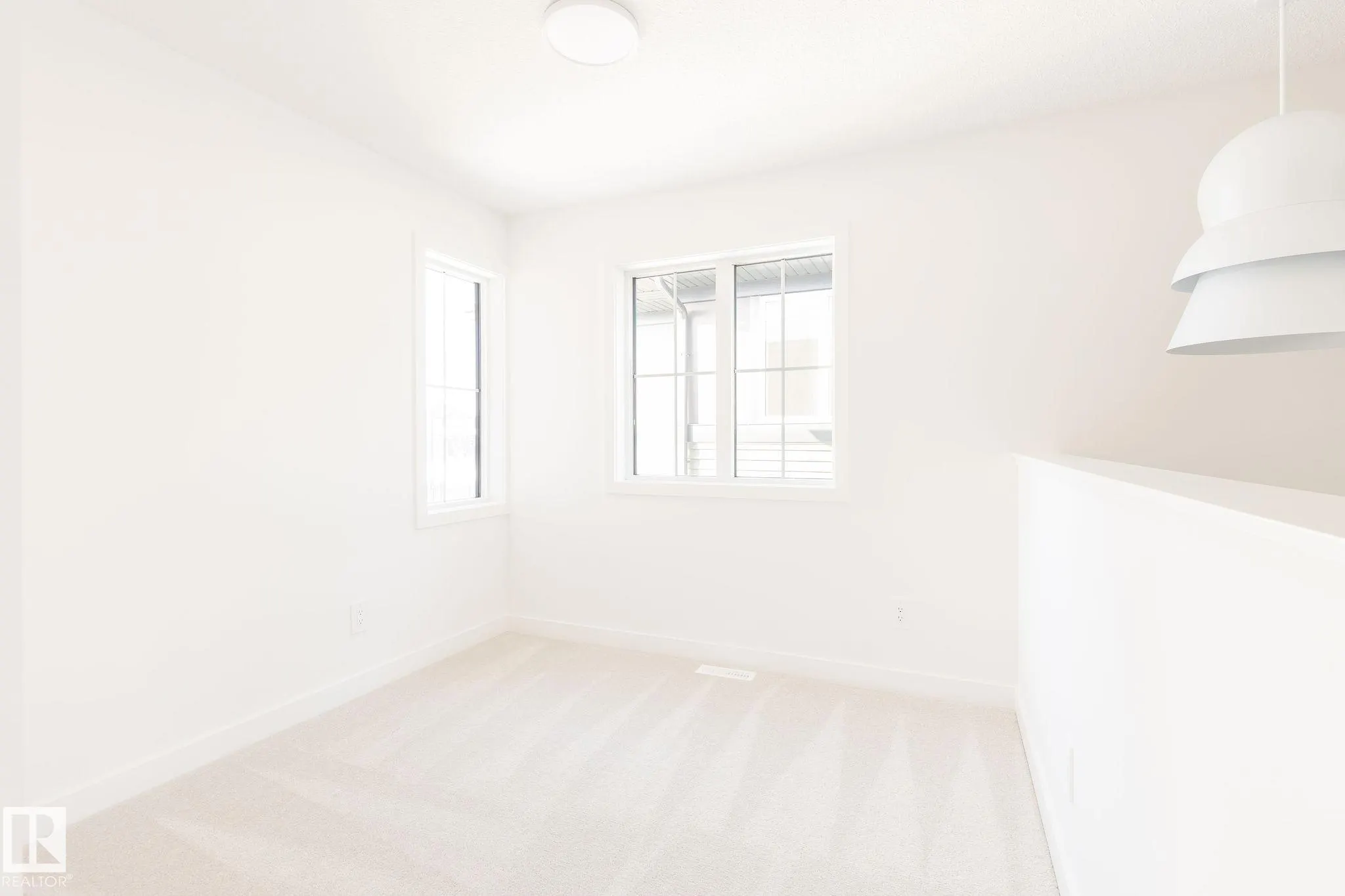 29 Chartres Close