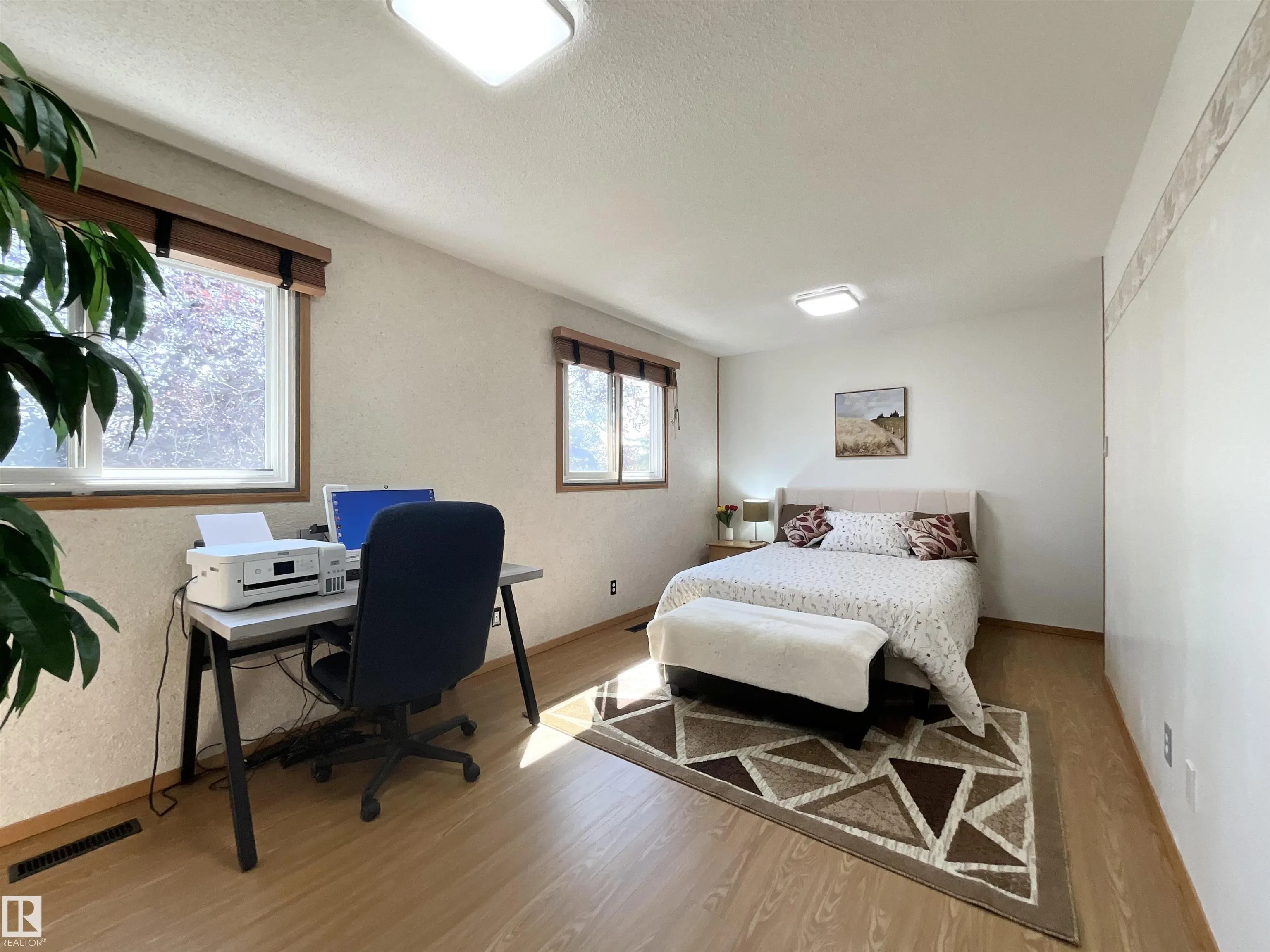 9 MCLEOD Place