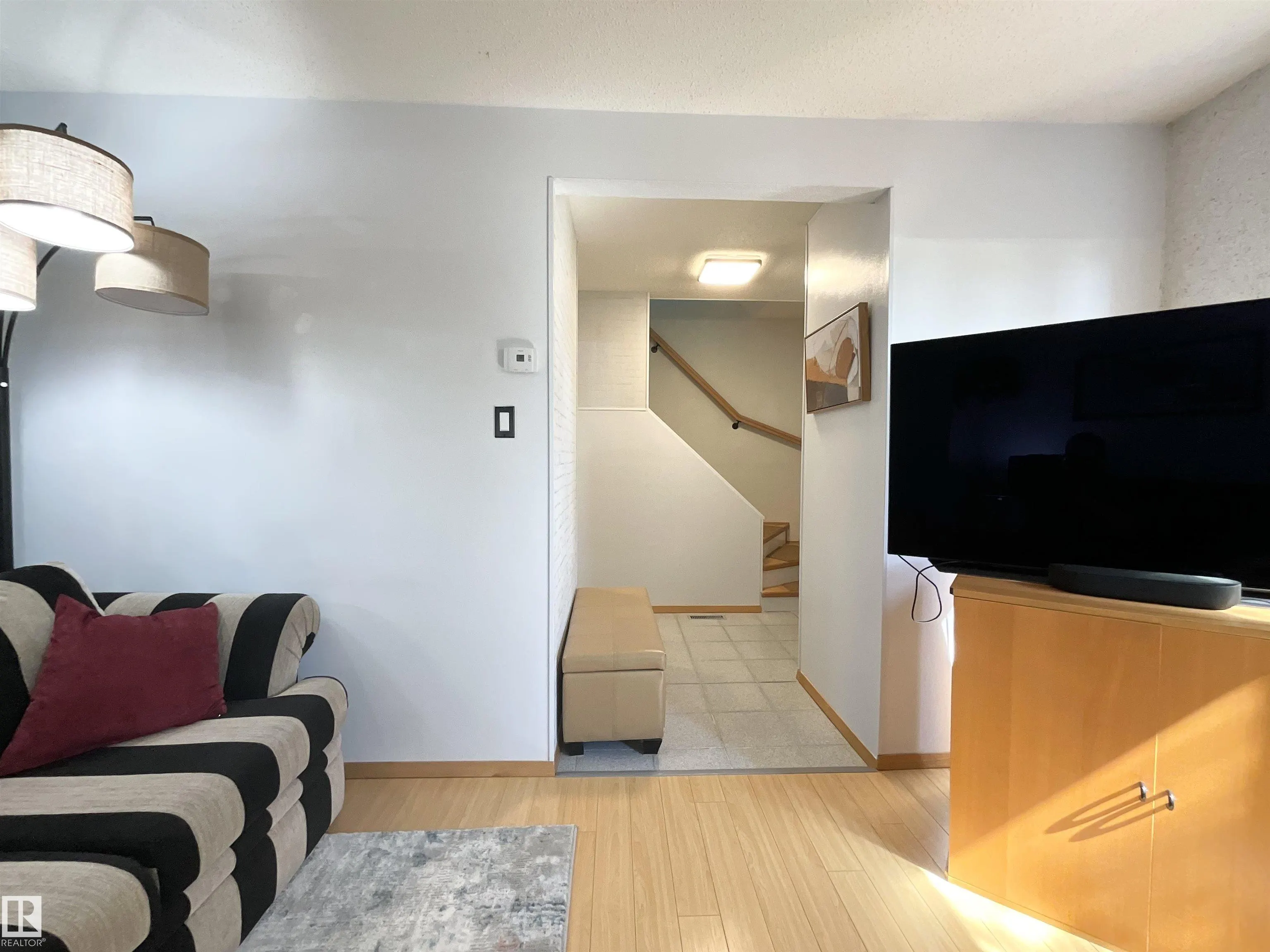 9 MCLEOD Place