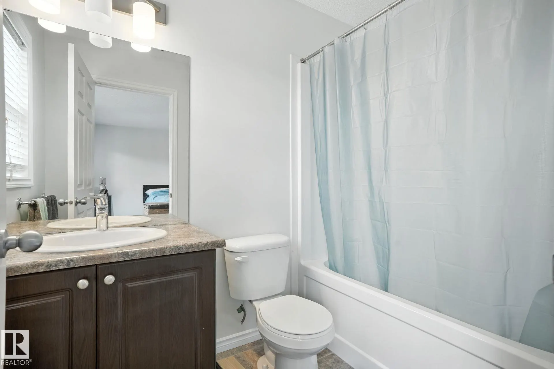 1524 GRAYDON HILL