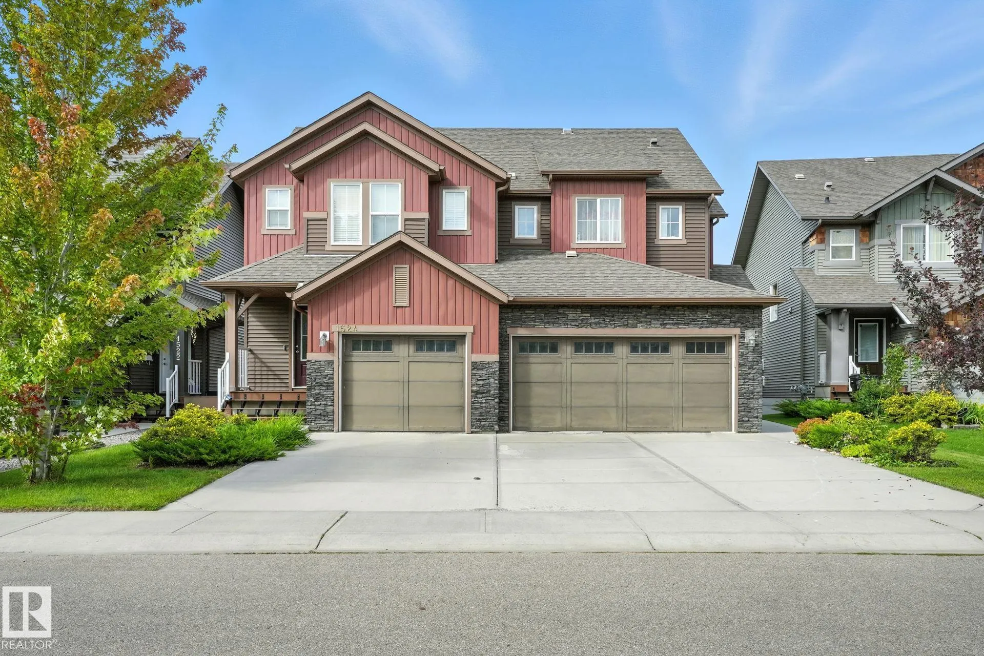 1524 GRAYDON HILL