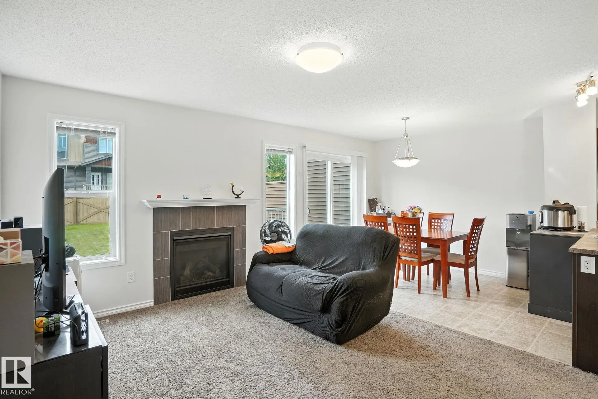 1524 GRAYDON HILL