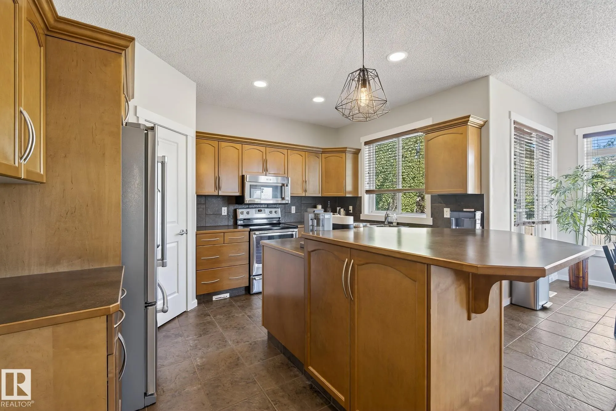 1026 MCKINNEY Green