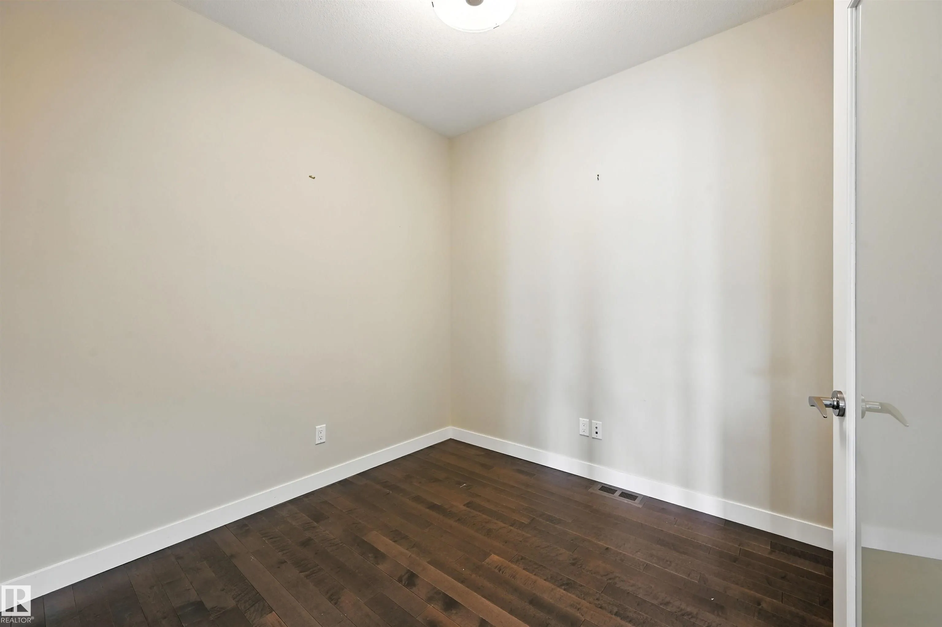 3090 CAMERON HEIGHTS Way