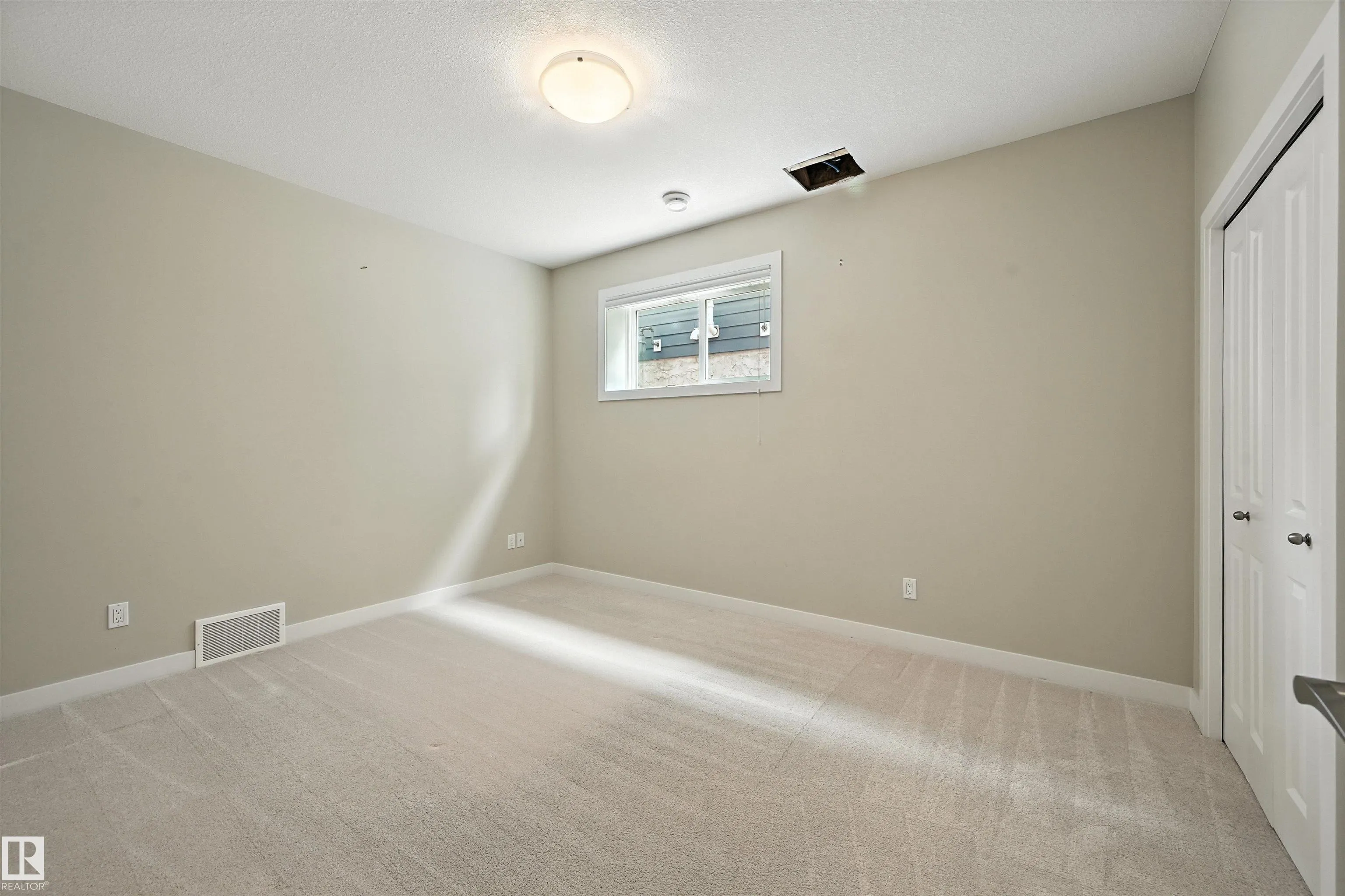 3090 CAMERON HEIGHTS Way