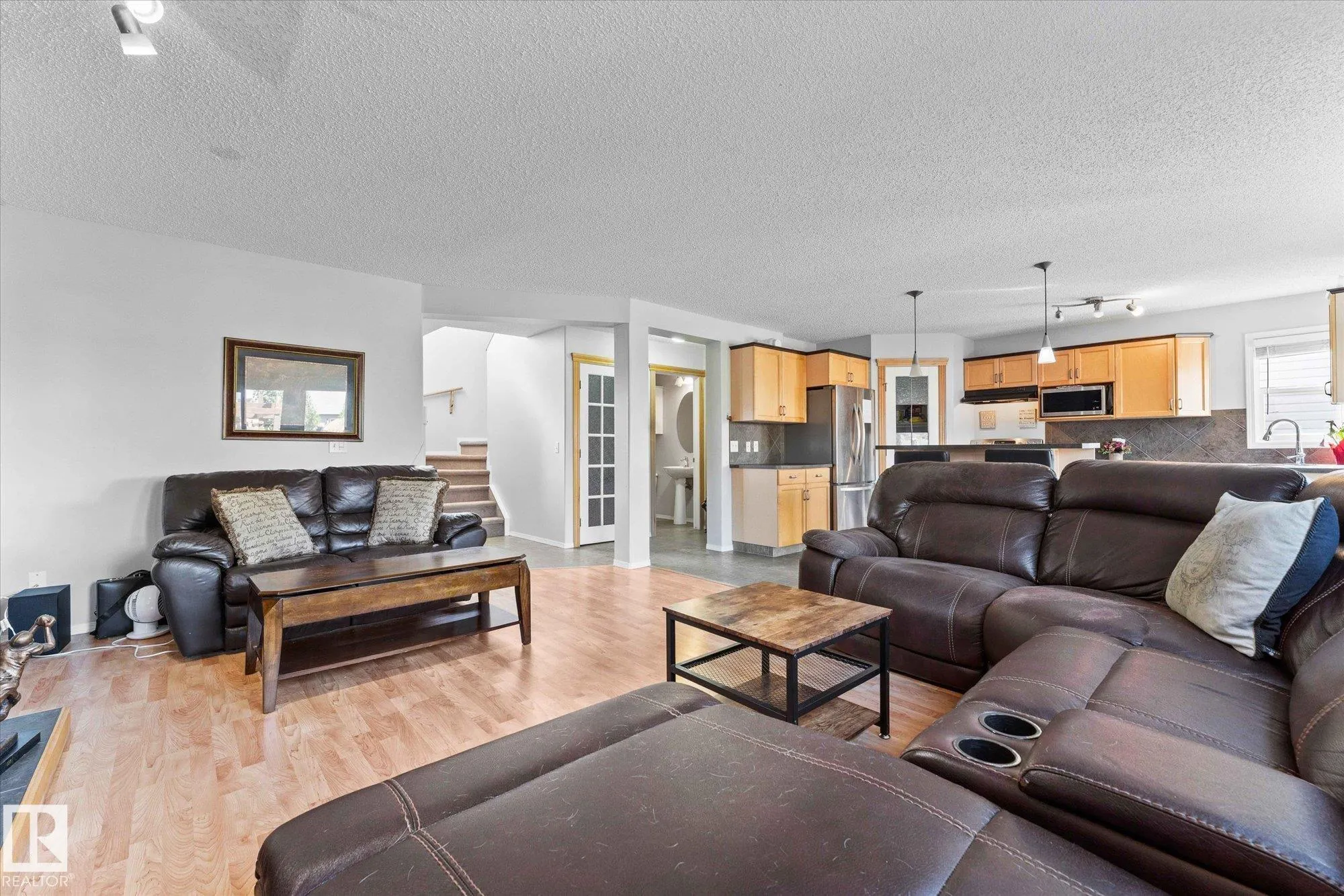45 LAMPLIGHT Drive