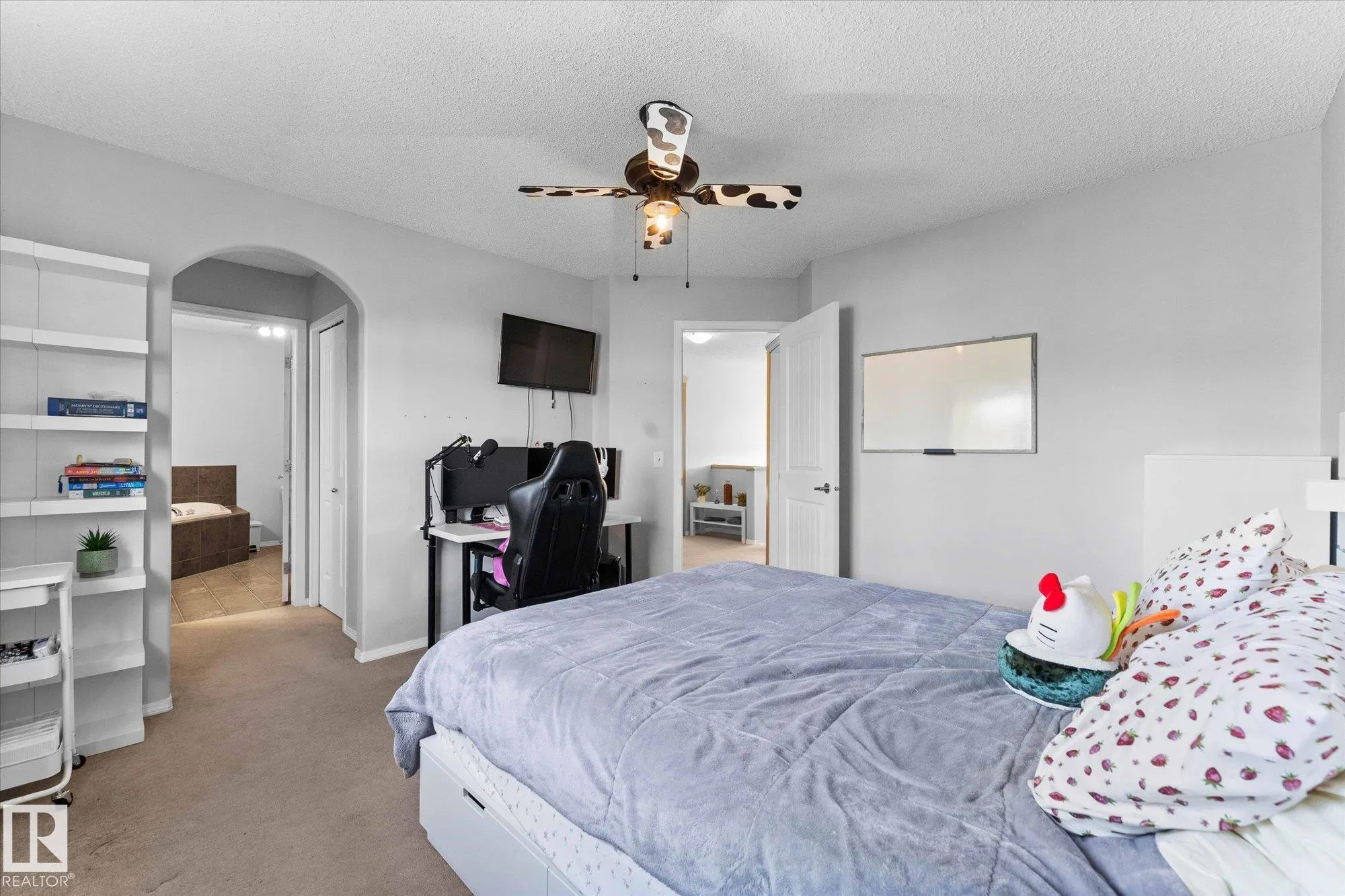 45 LAMPLIGHT Drive