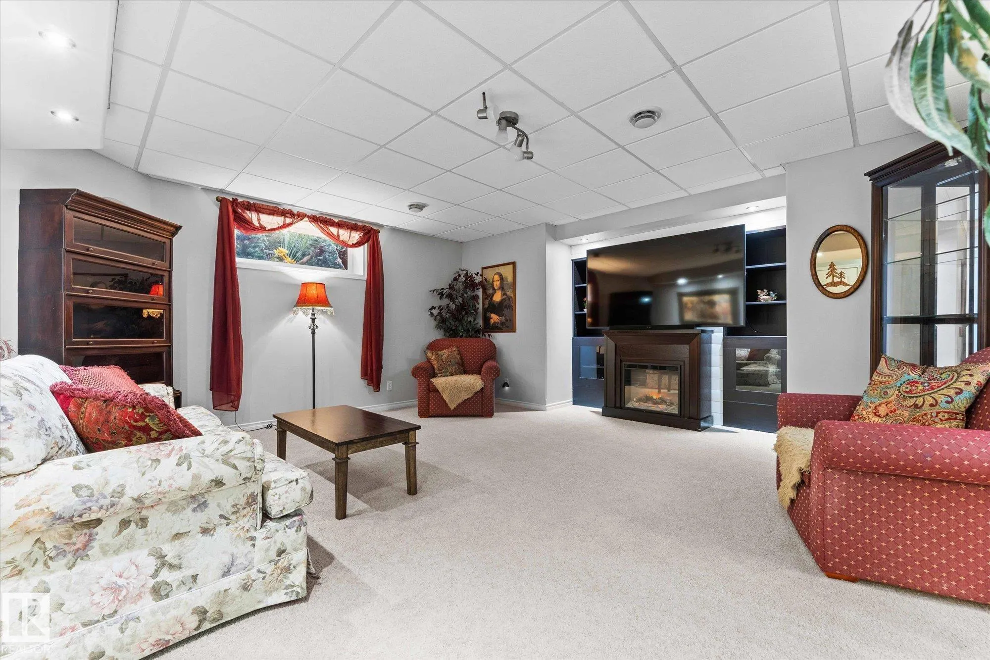 45 LAMPLIGHT Drive