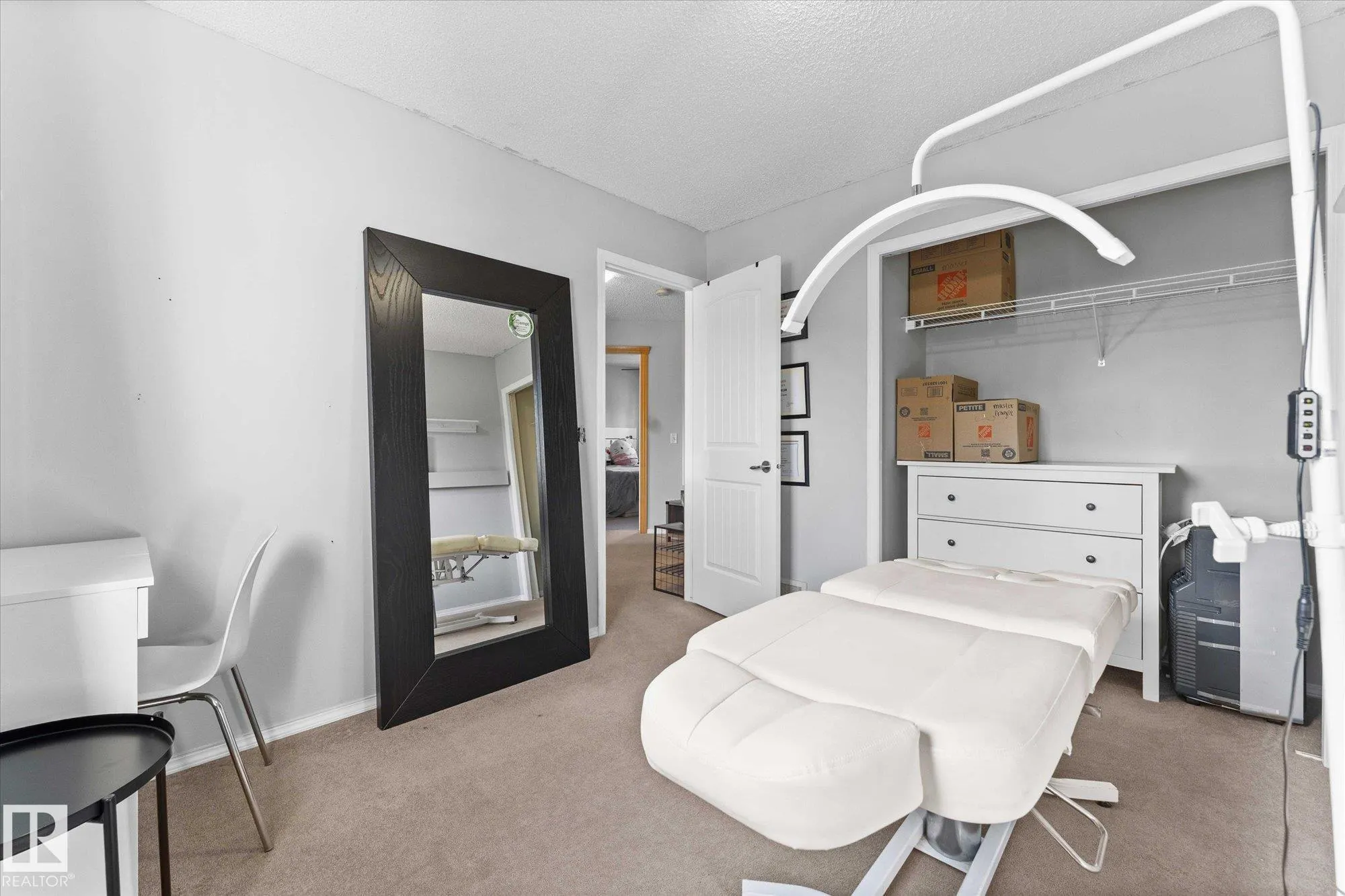 45 LAMPLIGHT Drive