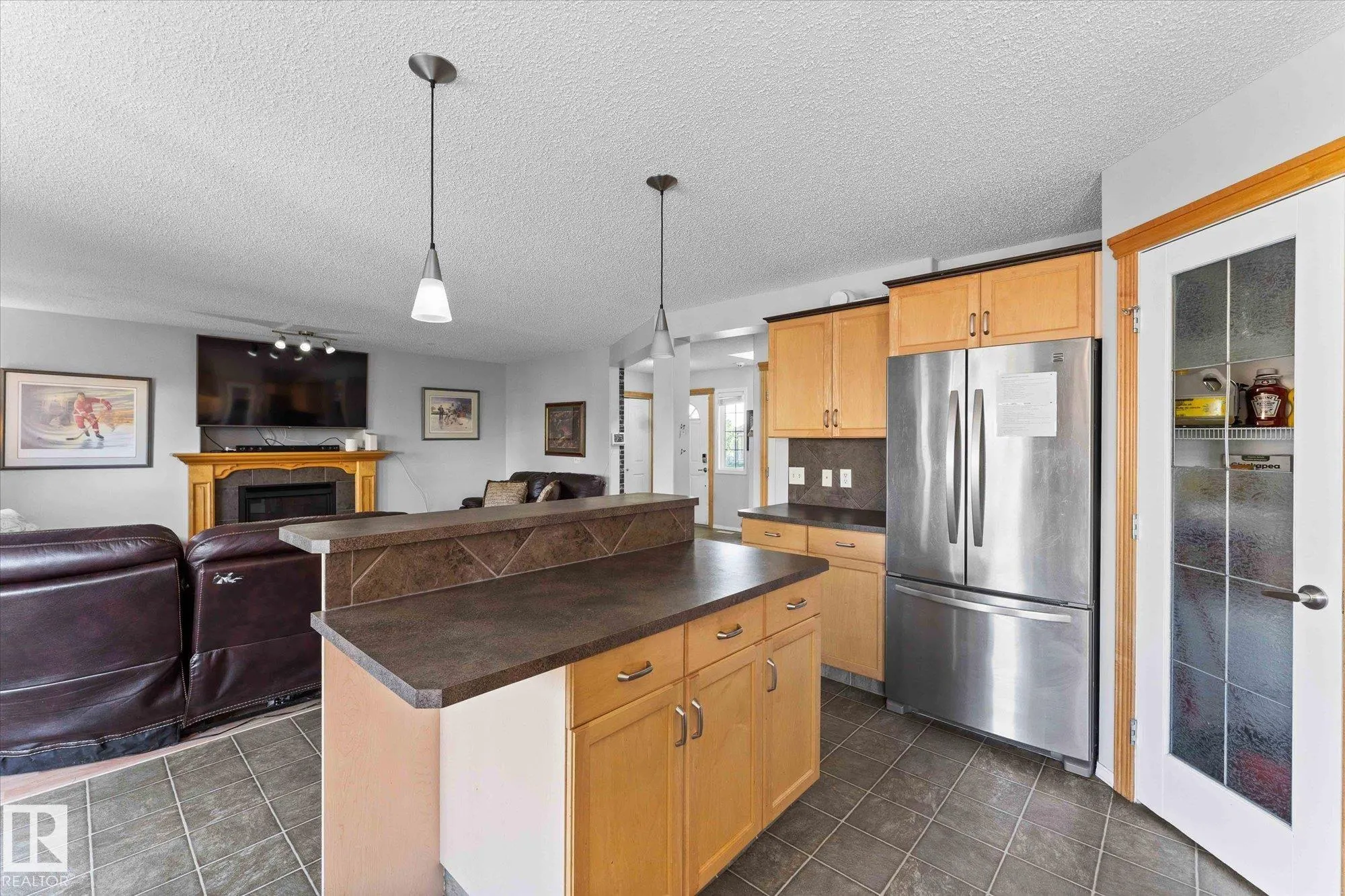 45 LAMPLIGHT Drive