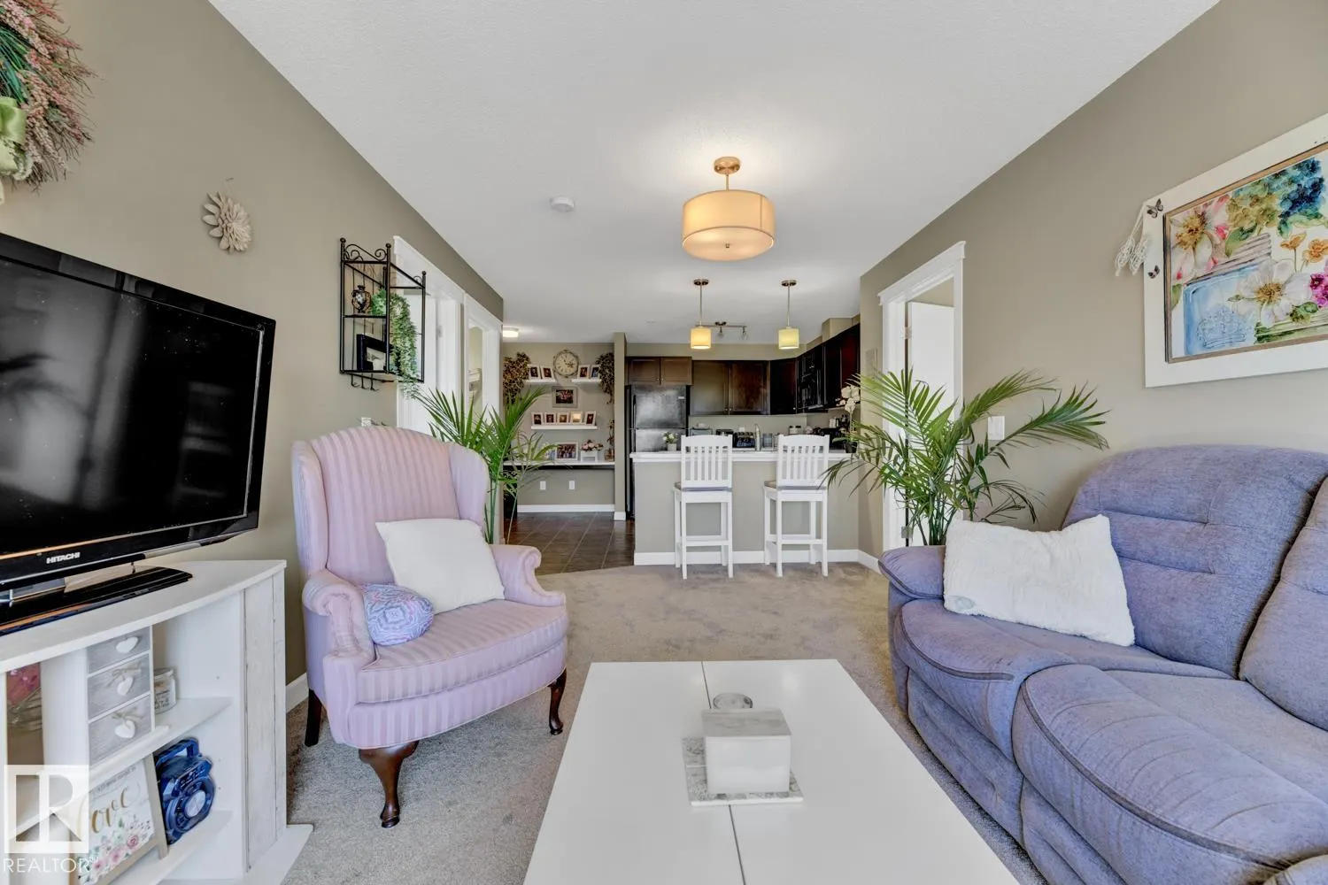 3715 Whitelaw Lane