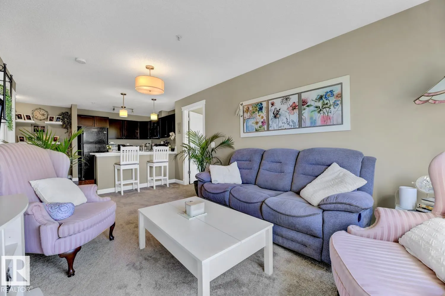 3715 Whitelaw Lane
