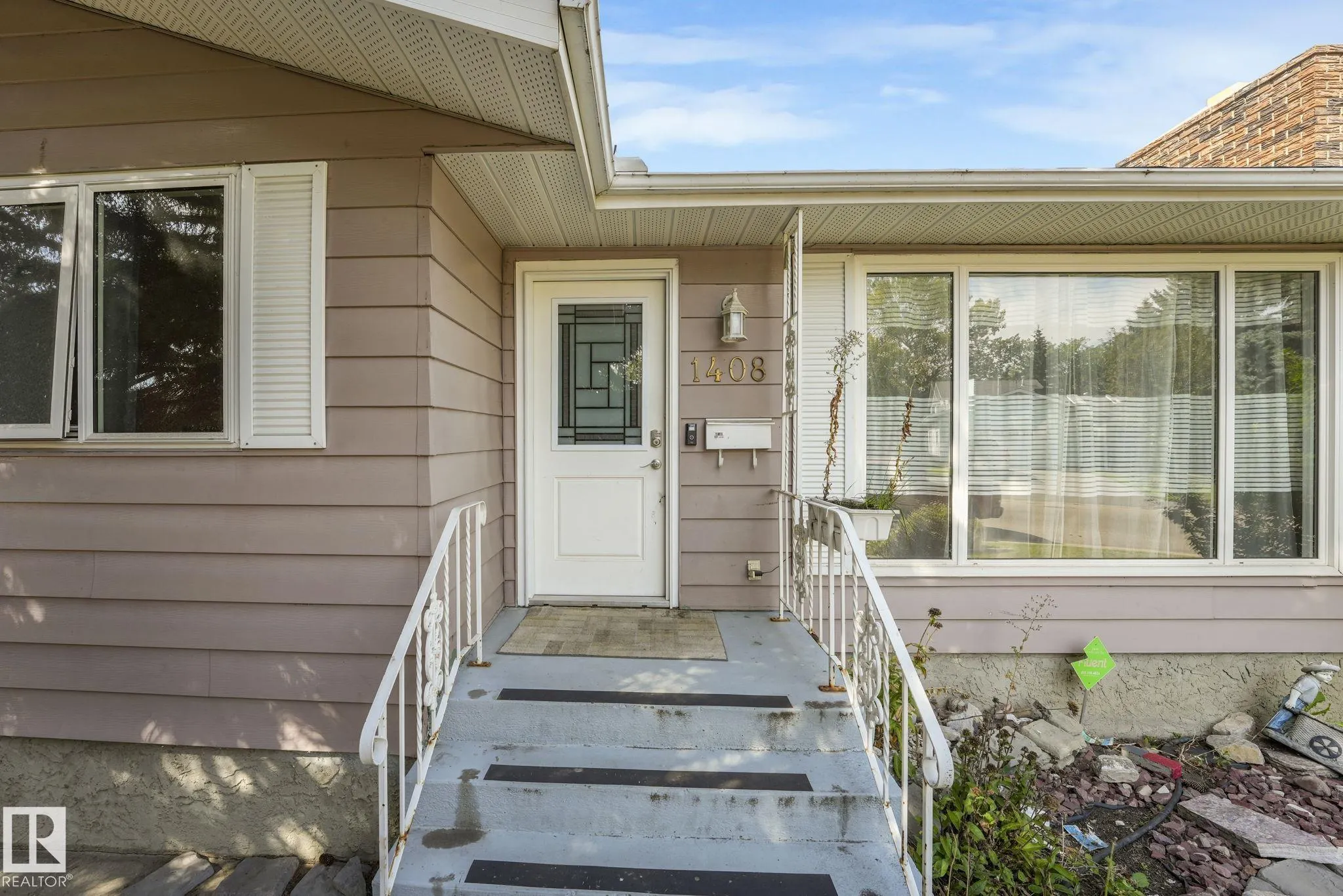 1408 76 Street