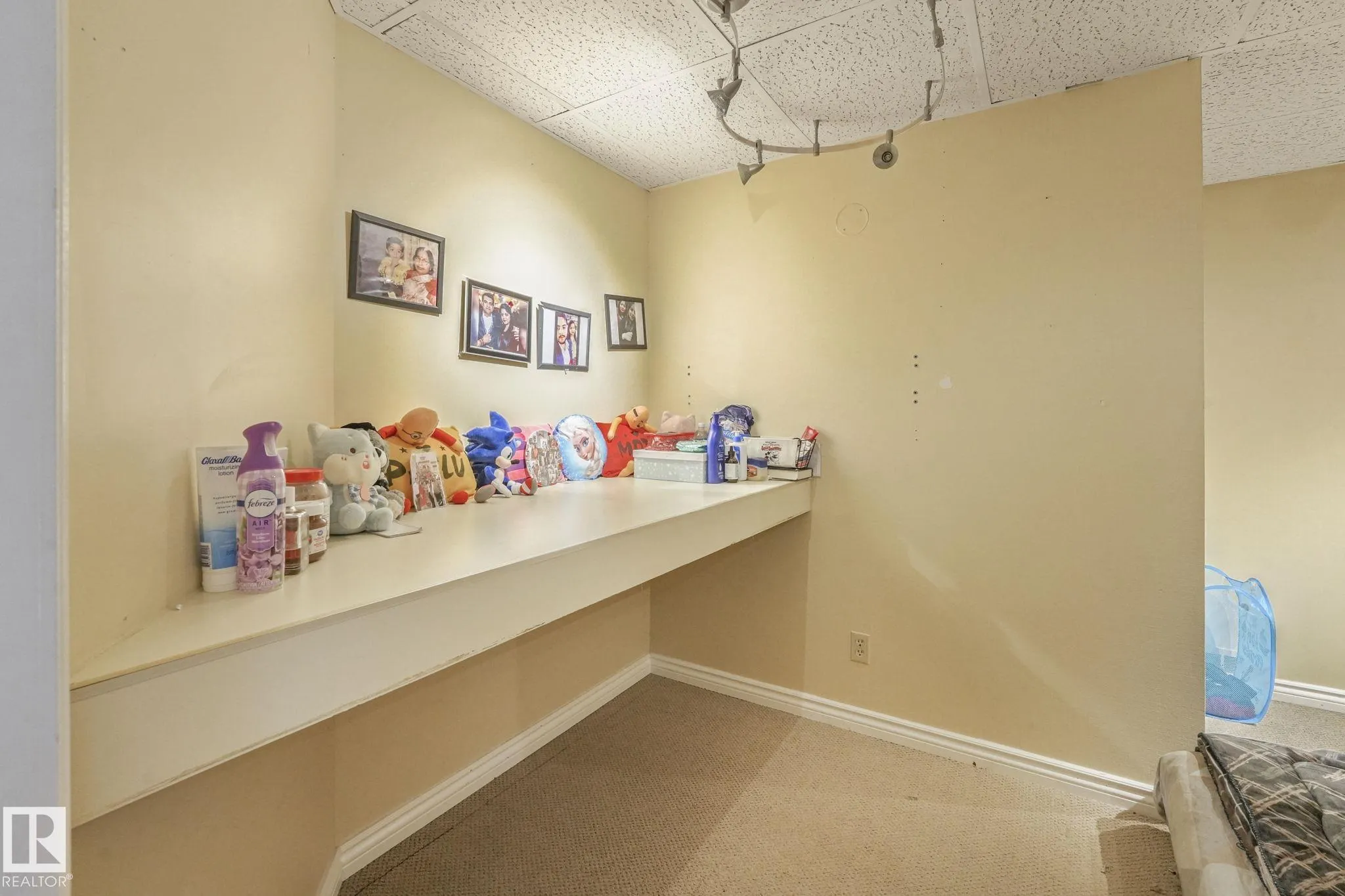 1408 76 Street