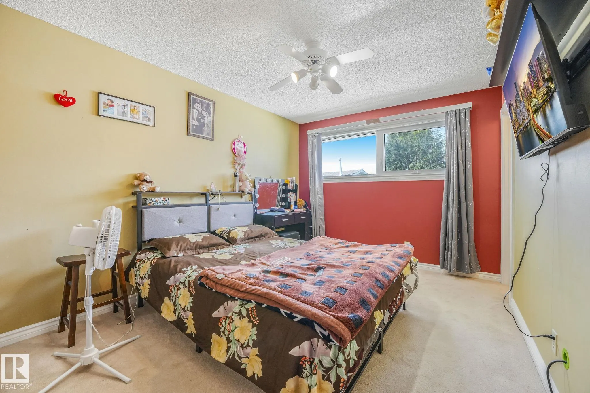 1408 76 Street