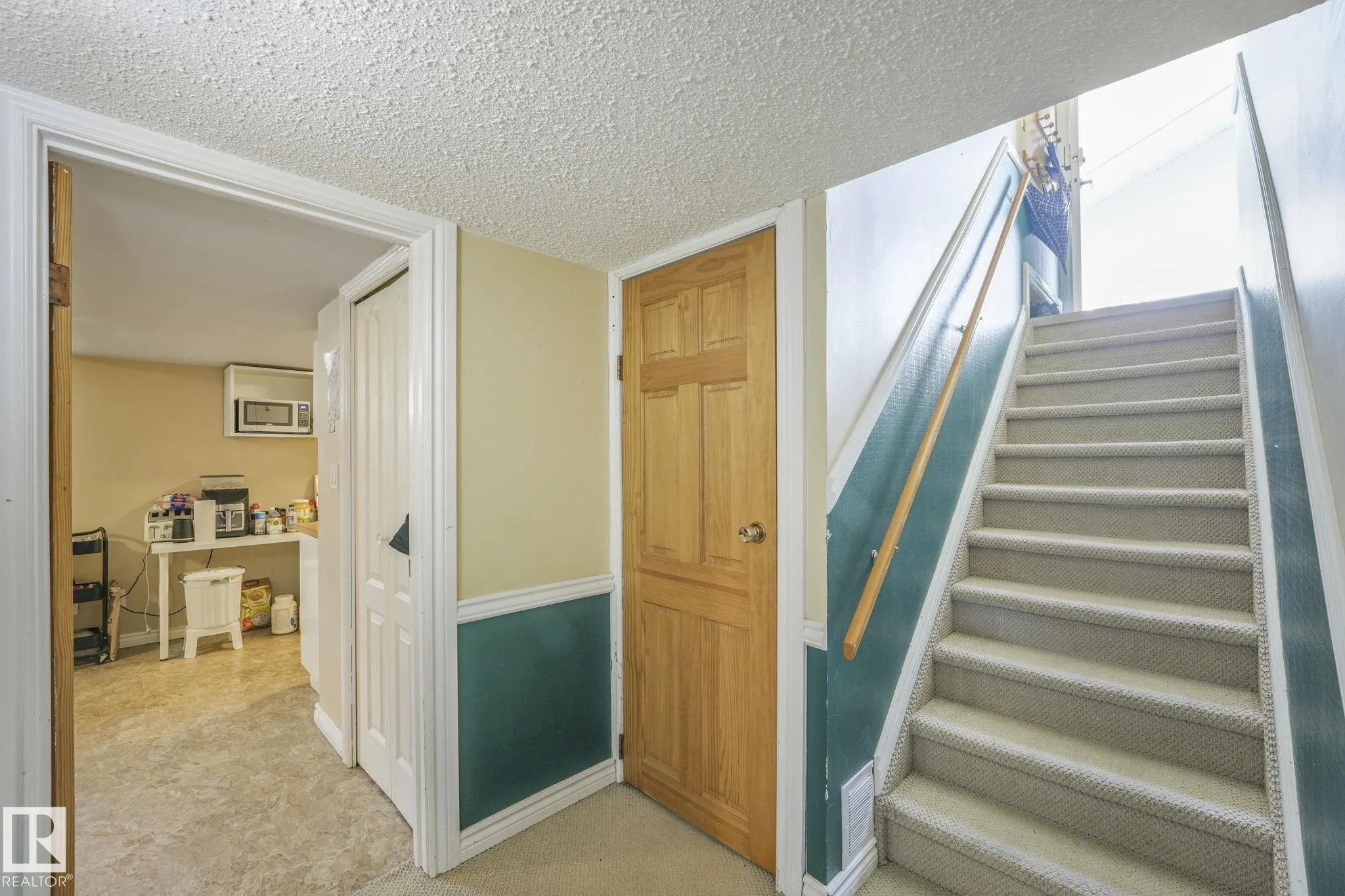 1408 76 Street