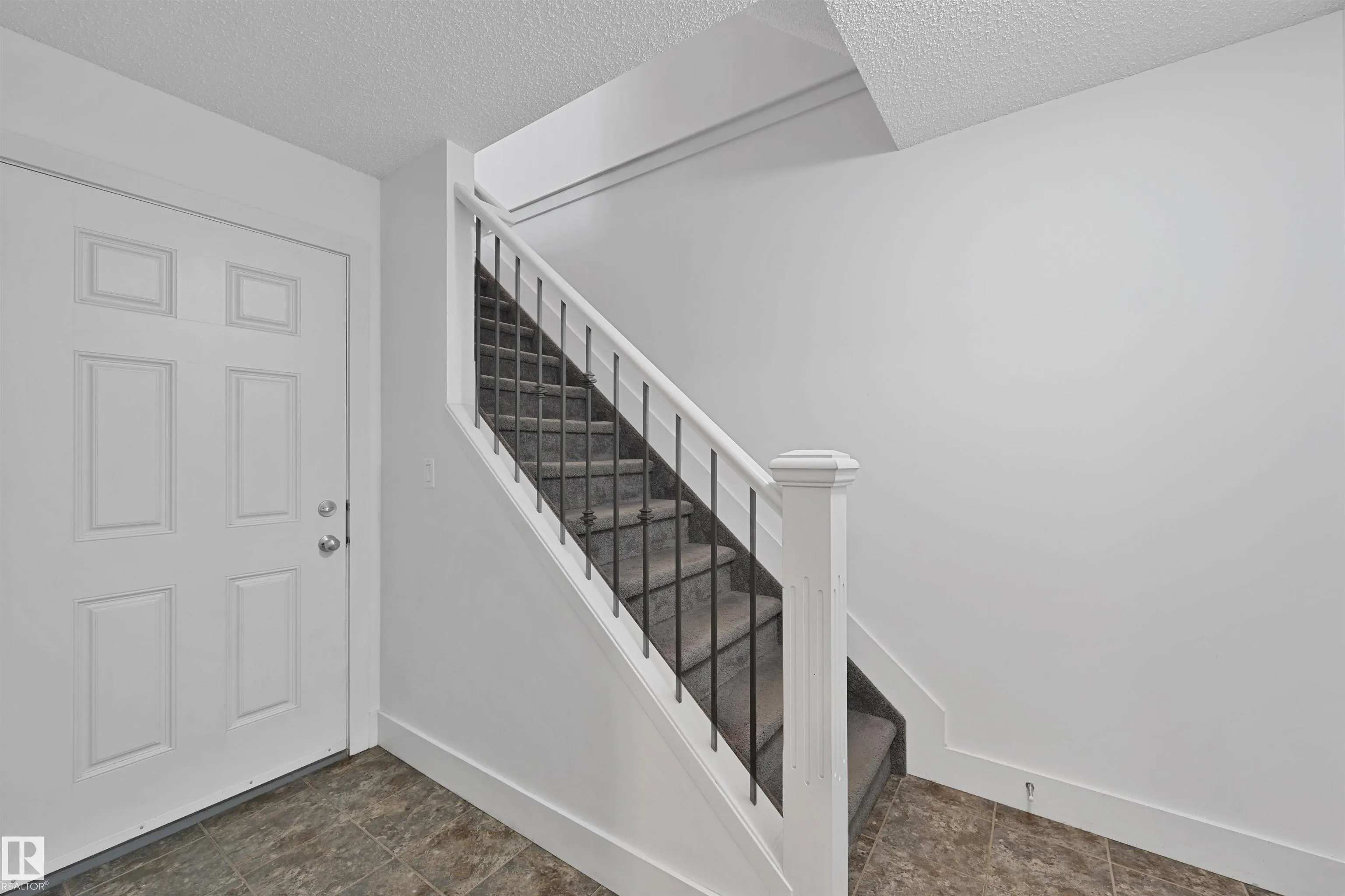 2003 RABBIT HILL Road