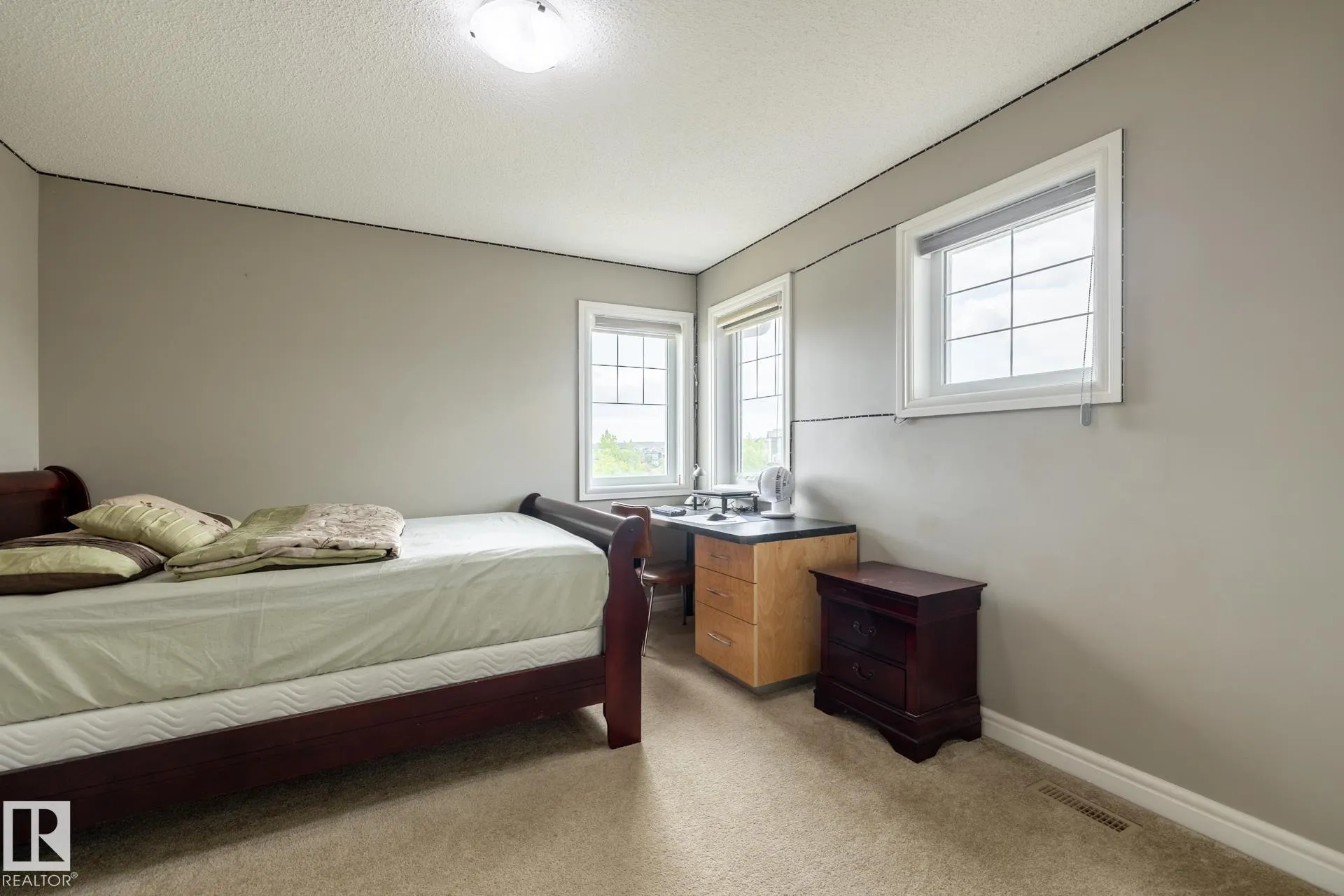 18003 77 Street