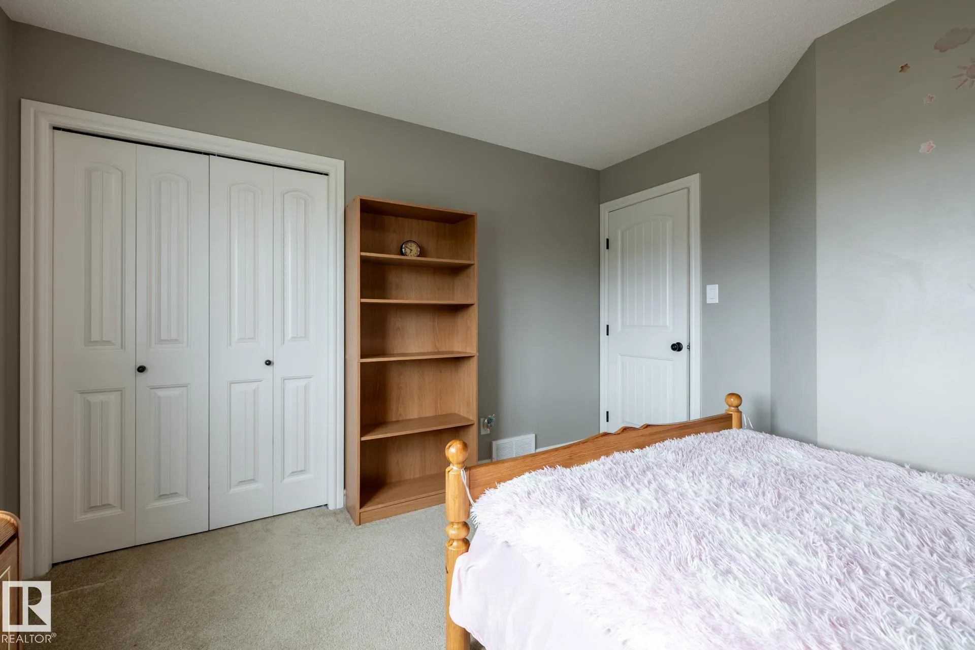 18003 77 Street