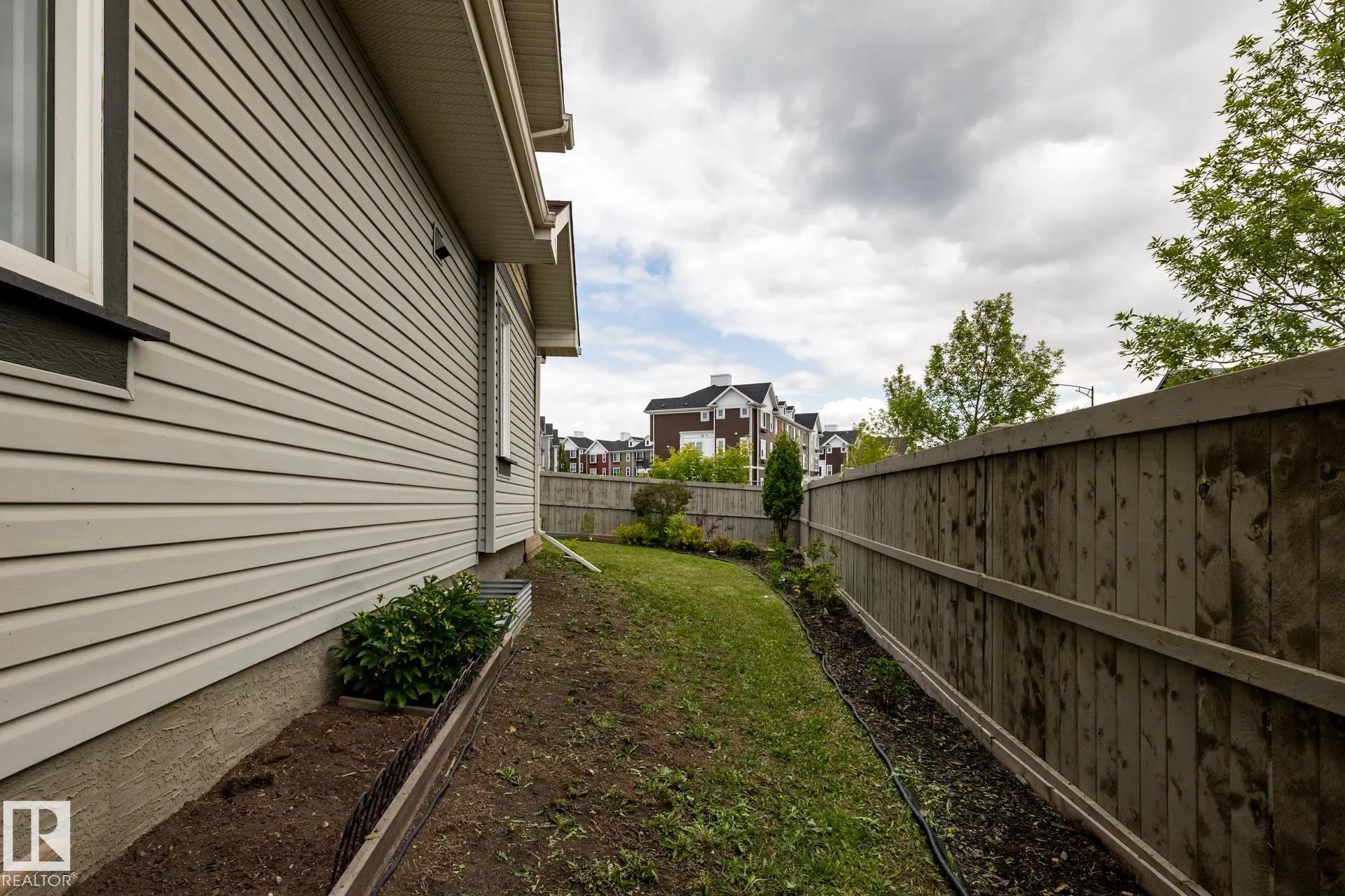 18003 77 Street