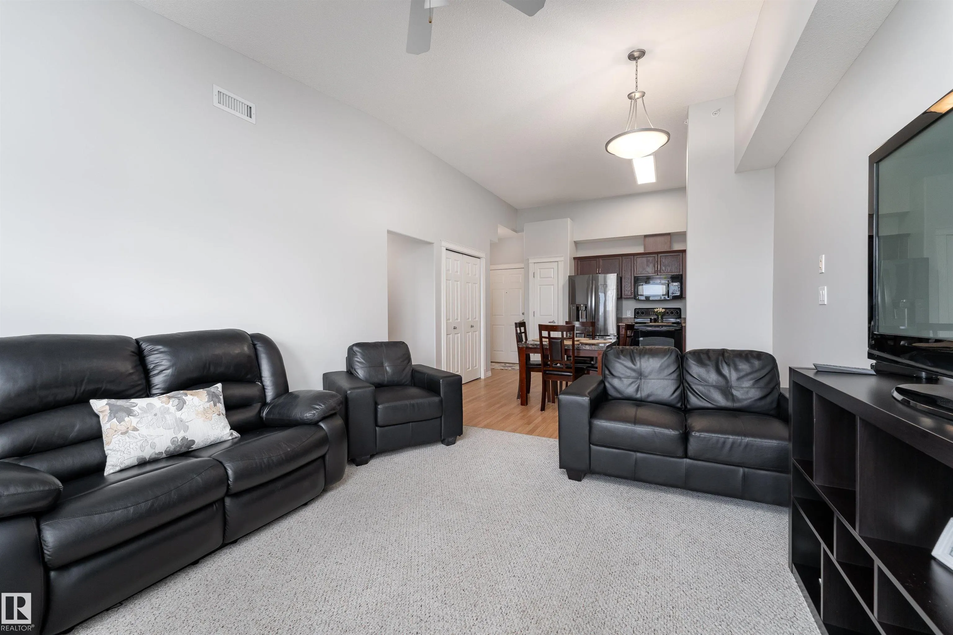 8702 SOUTHFORT Drive