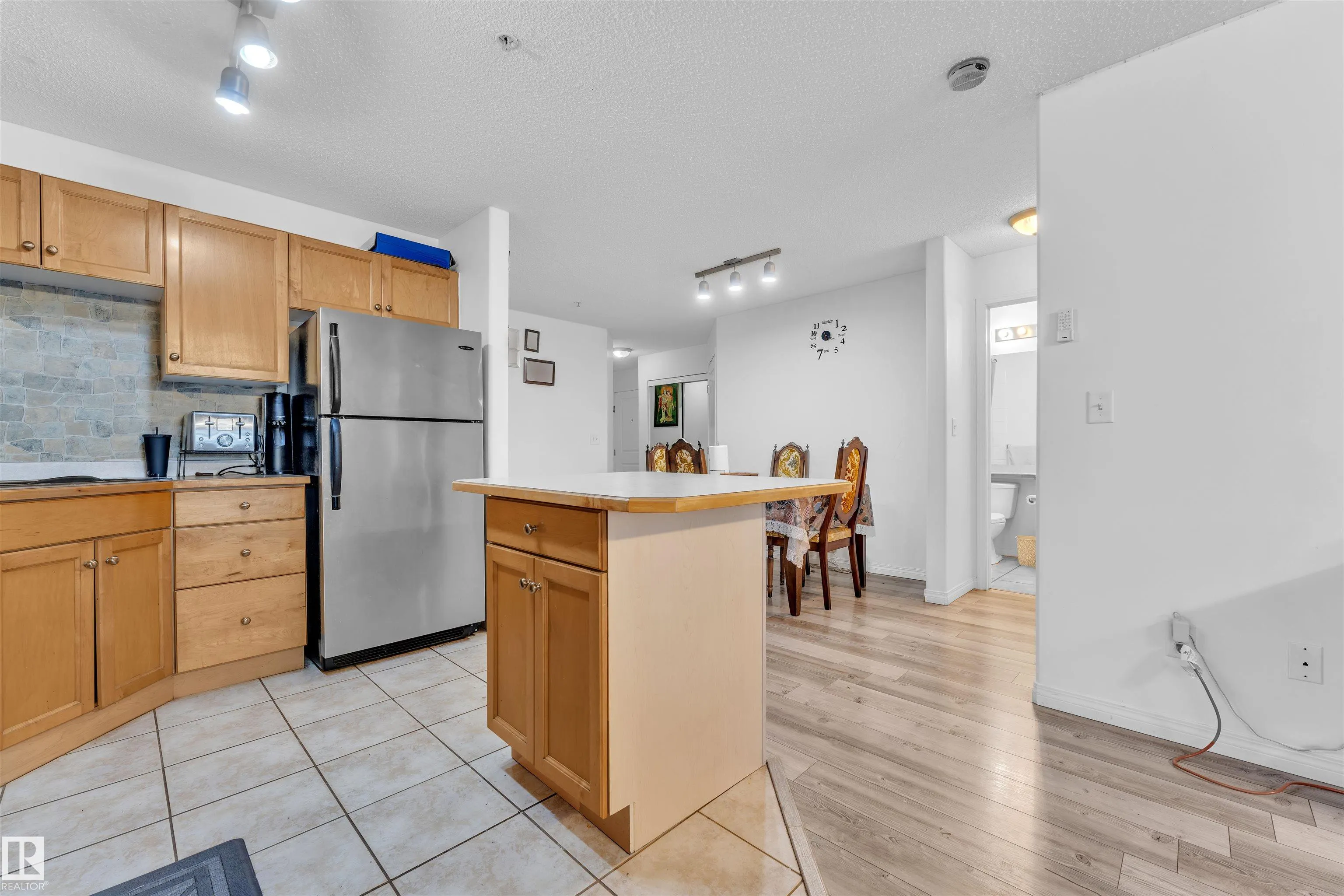 245 EDWARDS Drive
