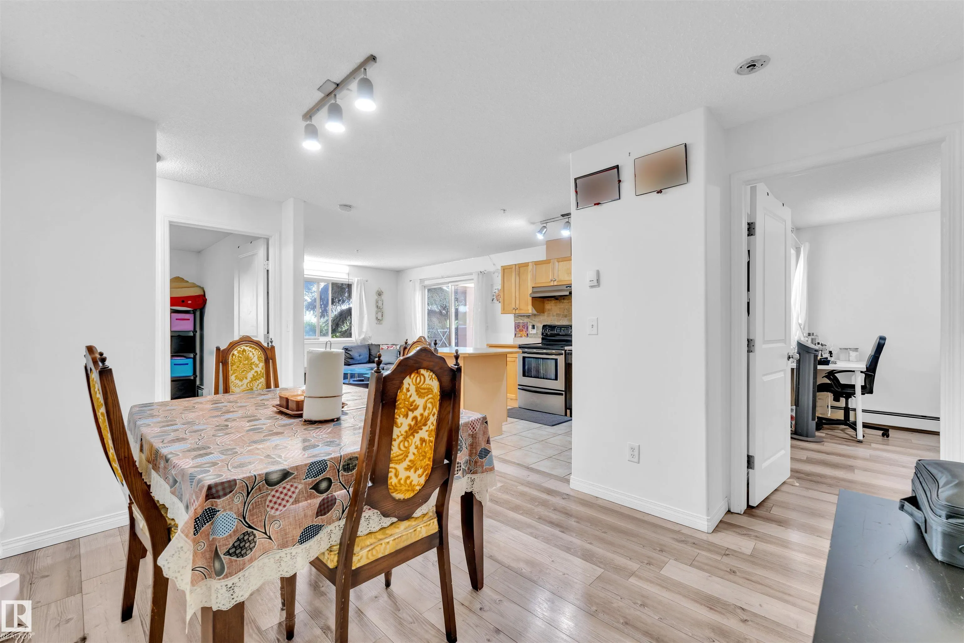 245 EDWARDS Drive